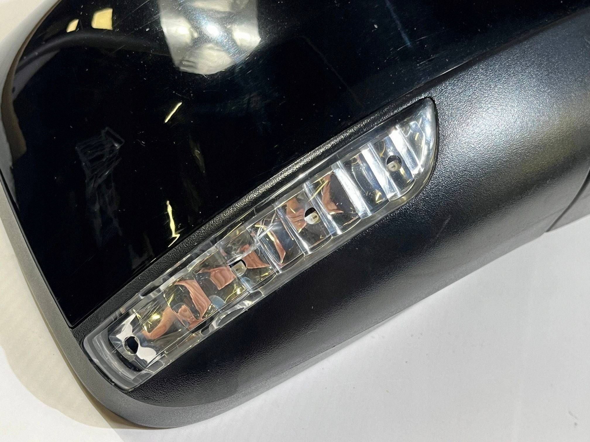 mirror right 11pin indicator original Dodge Durango 2017-2022