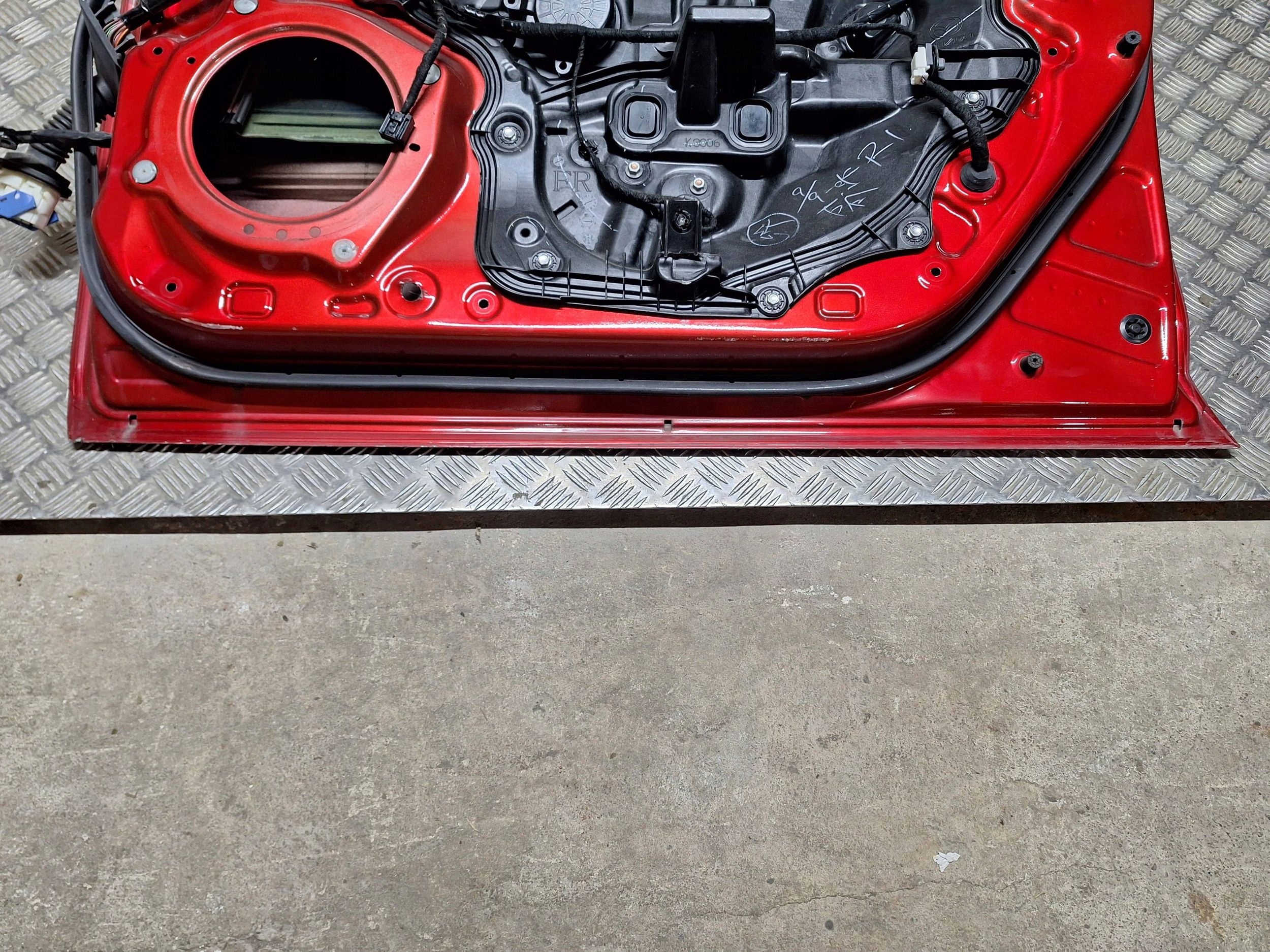 door right front MAZDA 6 GJ GL 12-24 complete