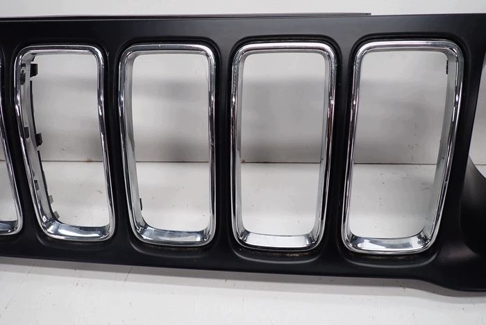JEEP RENEGADE LIFT 18- Grille