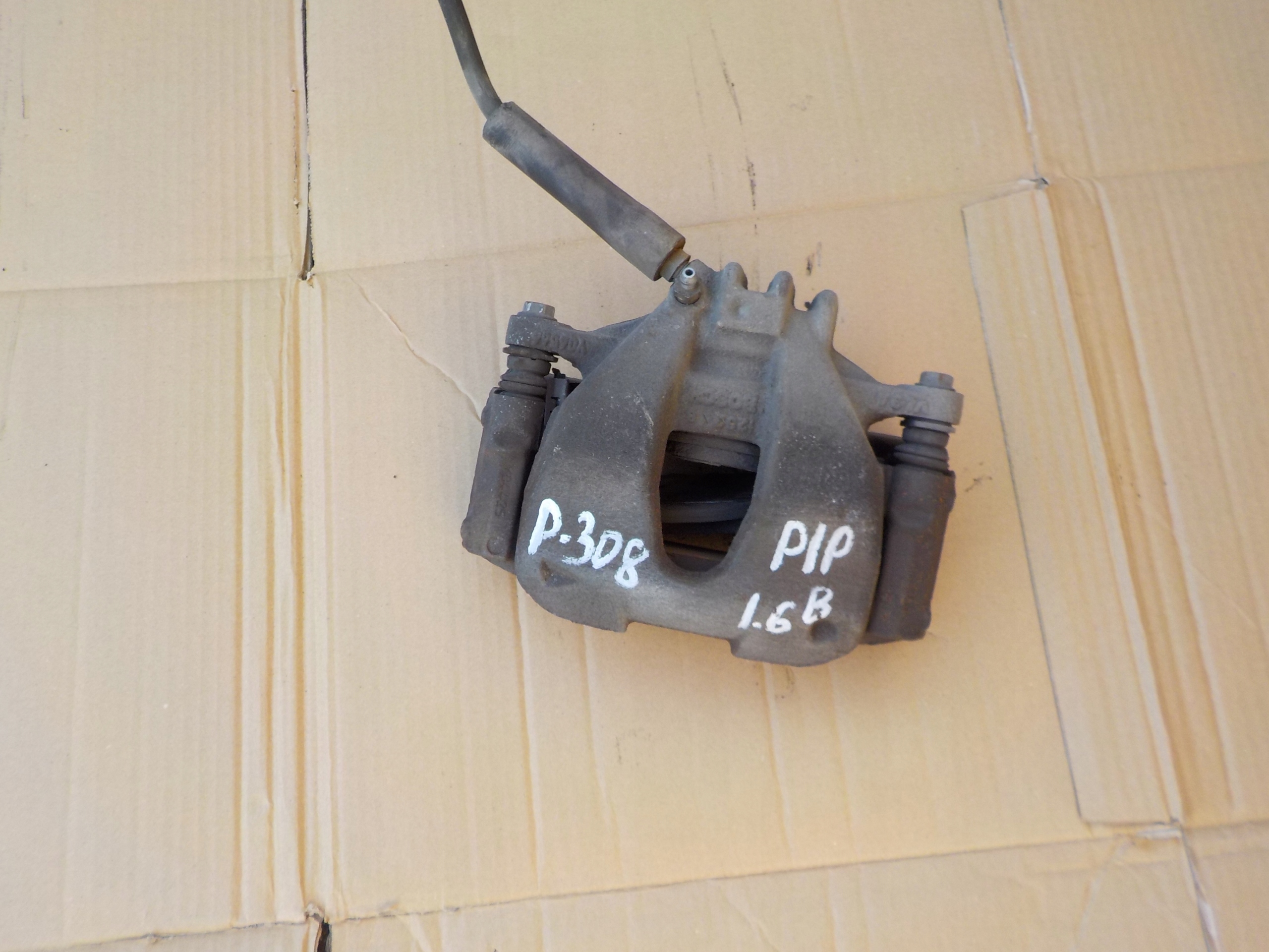 caliper brake right front peugeot 308 and T7 1,6 16v 2008r