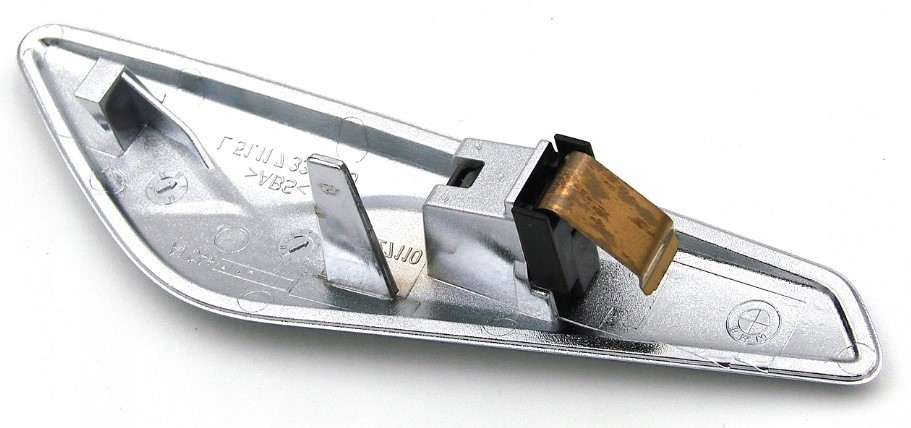 ZASLEPKA NAKLADKA BLOTNIKA PRAWA CHROM BMW X3 17 Part number 51117338570 2