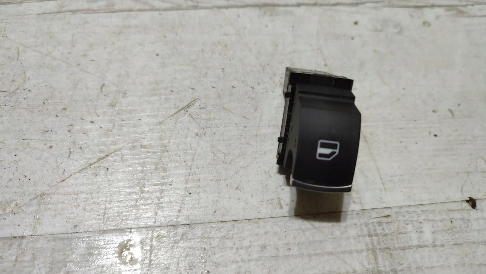 switch windows VW Tiguan Lift 5N0