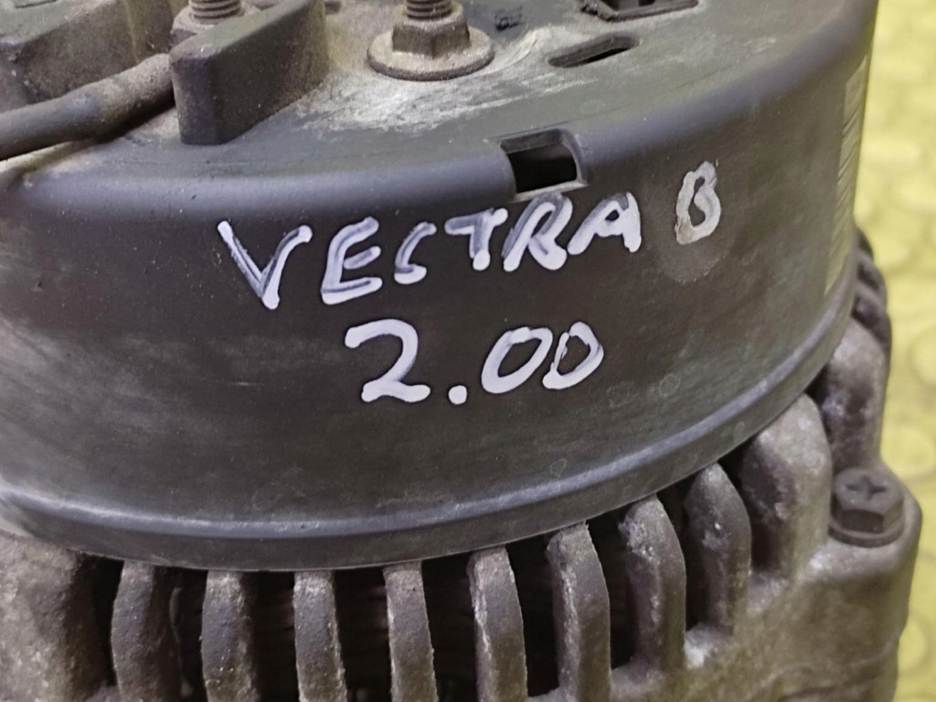 OPEL VECTRA B 2.0 D ALTERNATOR 0123500008