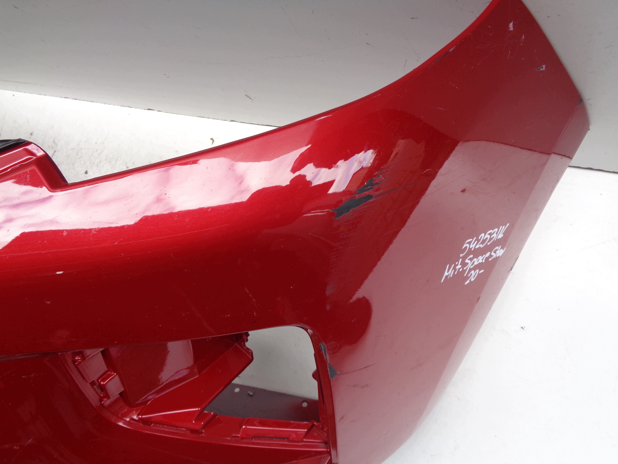 pare-chocs avant MITSUBISHI SPACE STAR 20- NR 54253