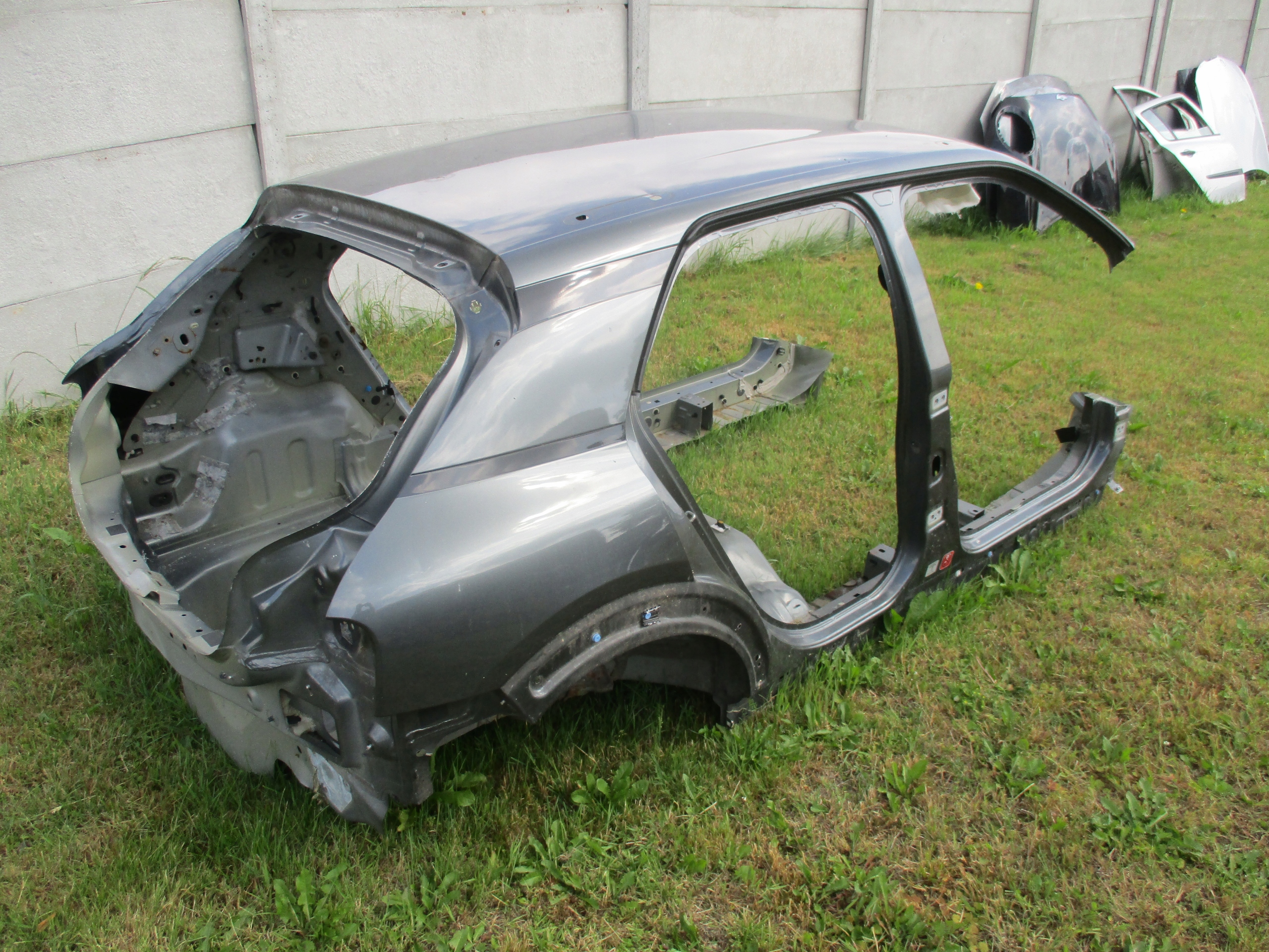 Karoserja heck dach Schweller komplet Citroen C4 Cactus 2014r