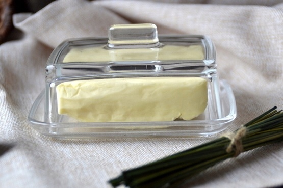 MASELNICA MASELNICZKA SZKLANA 14,5x12x7