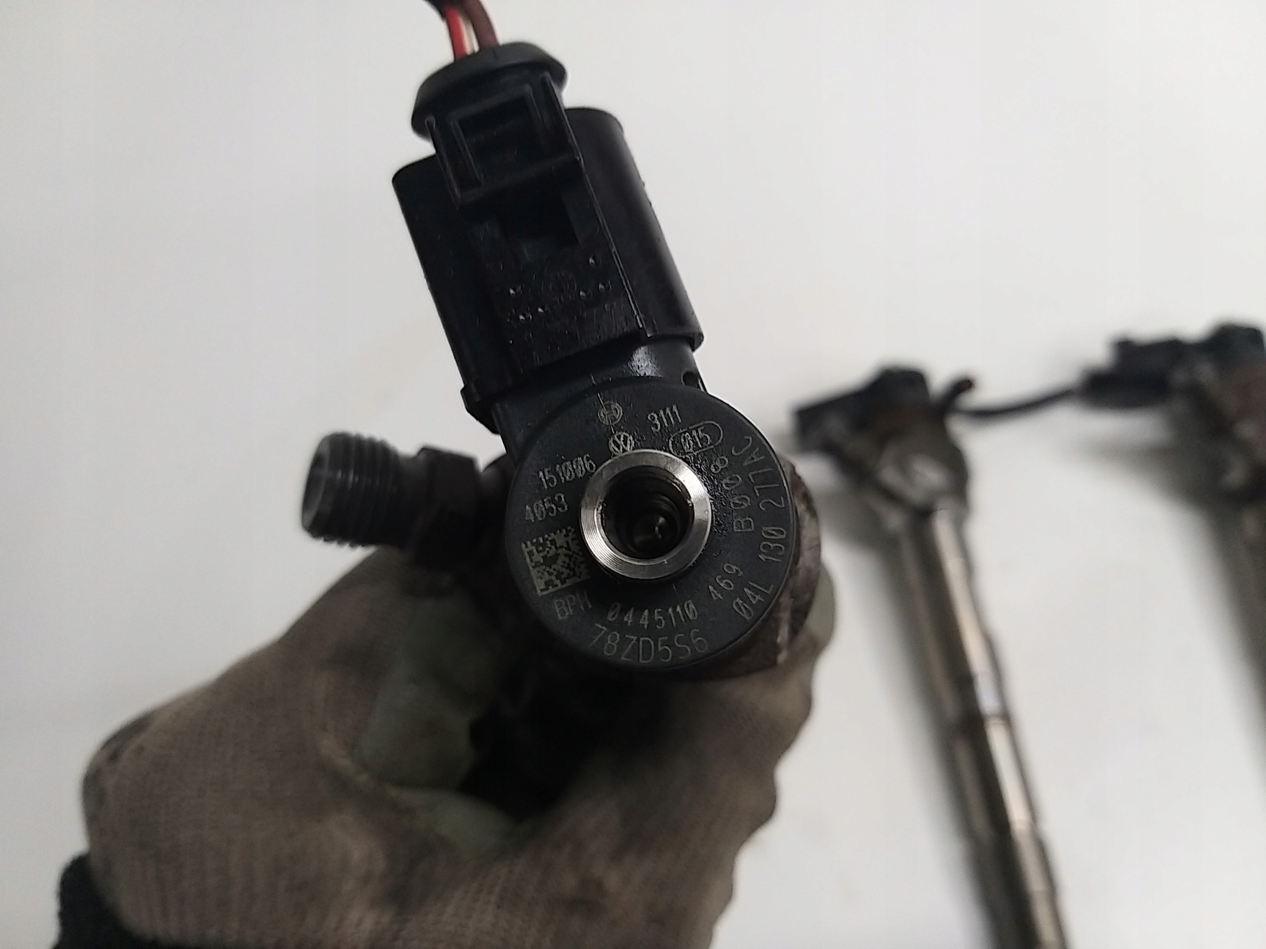 VW GOLF VII PASSAT B8 OCTAVIA III 2.0 TDI nozzle injector 04L130277AC