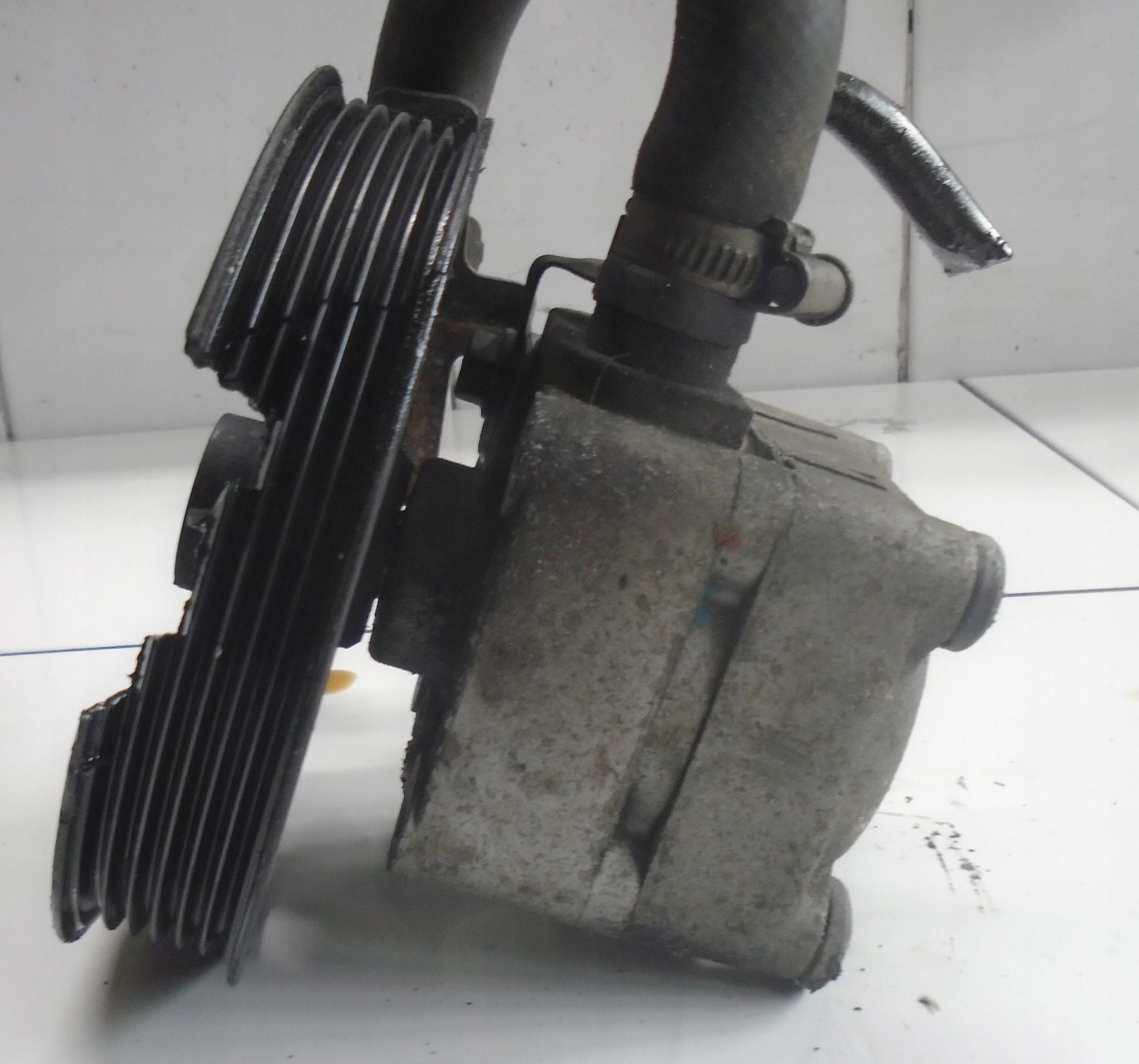 VOLVO V70 2.3T5 B5234T3 servo pump