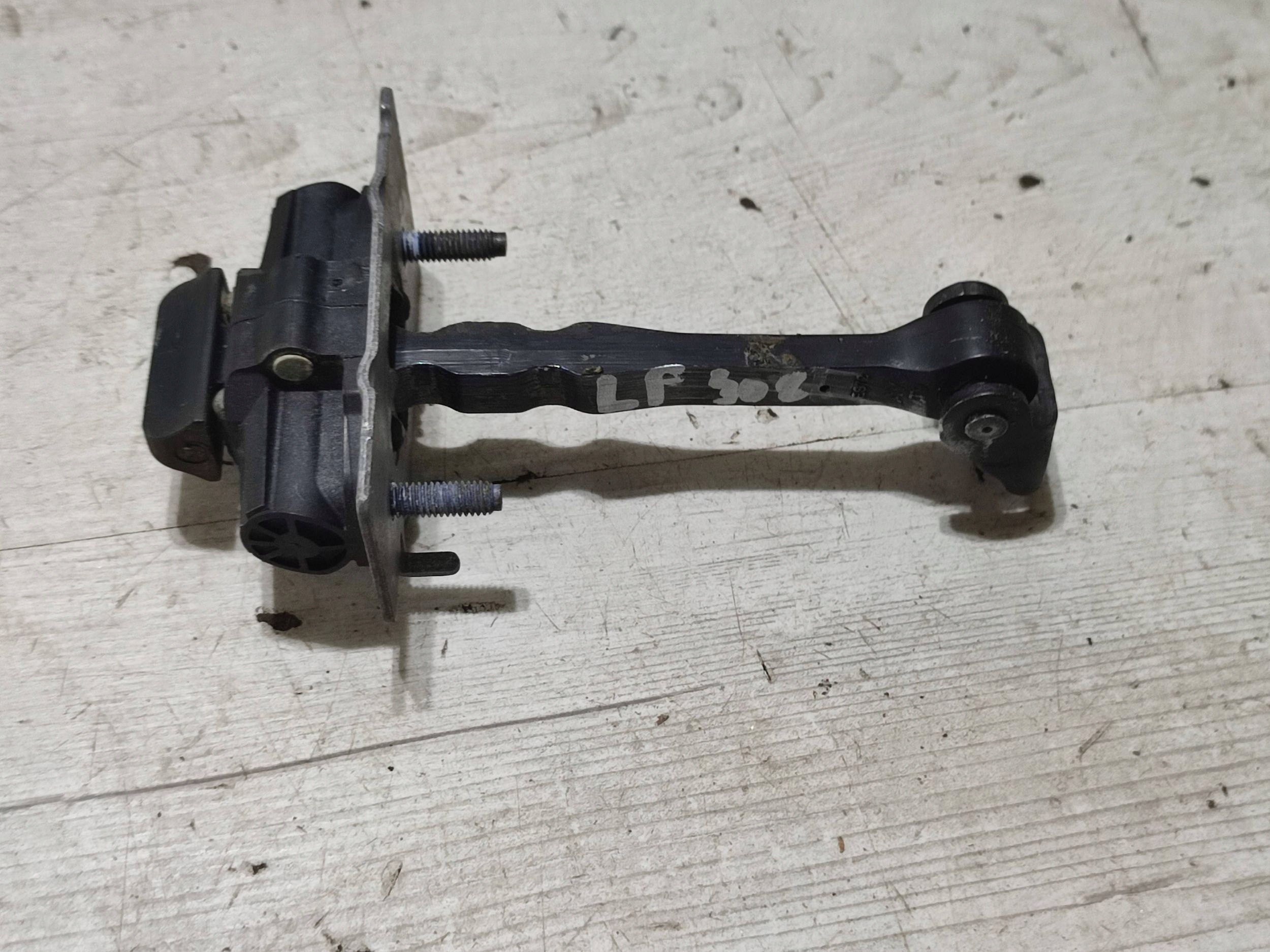 Peugeot 308 2019 front left limiter door przednich