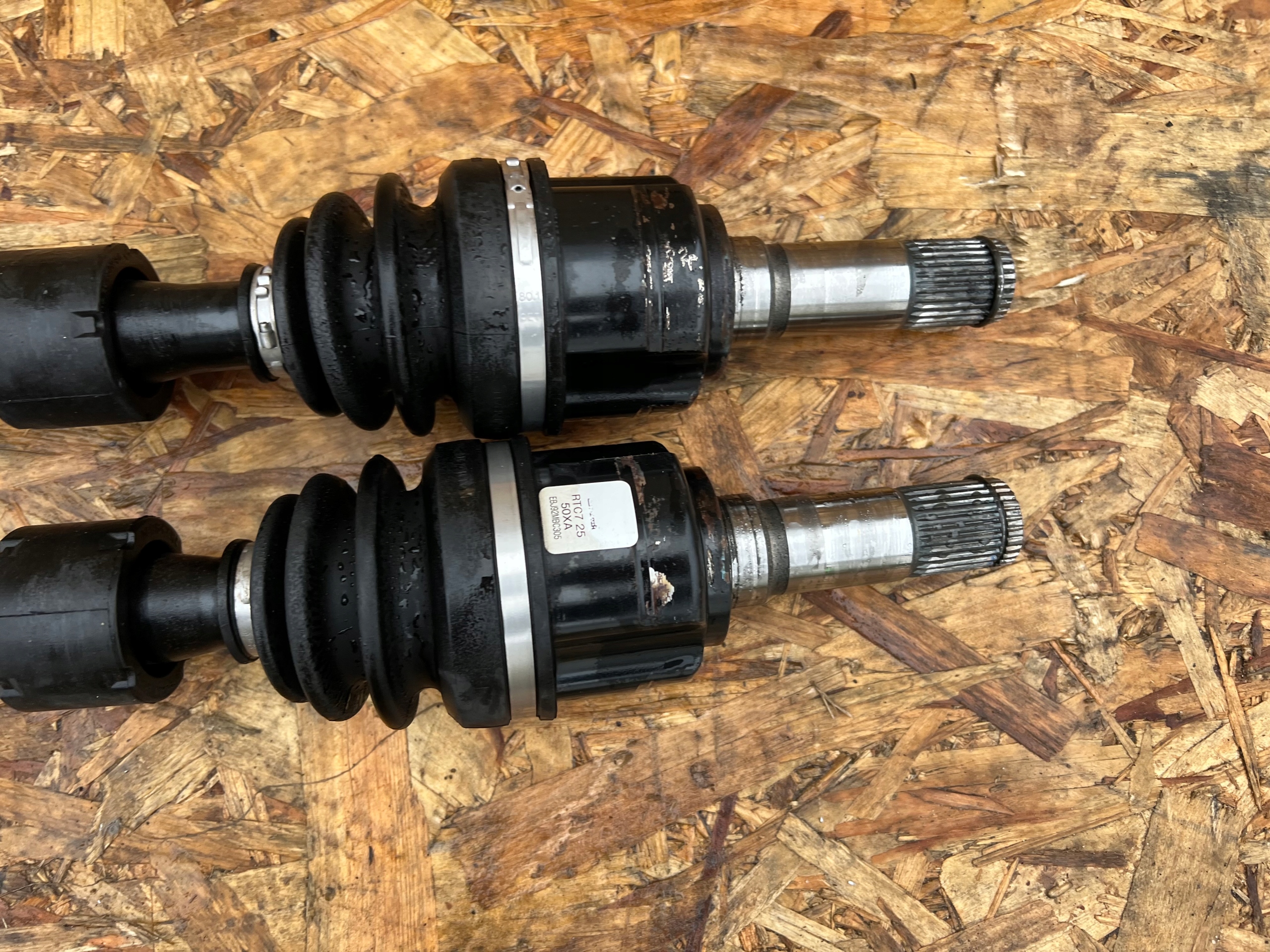 semi-axis left rear part FIAT 124 SPIDER 1.4T EBJ92MBC305