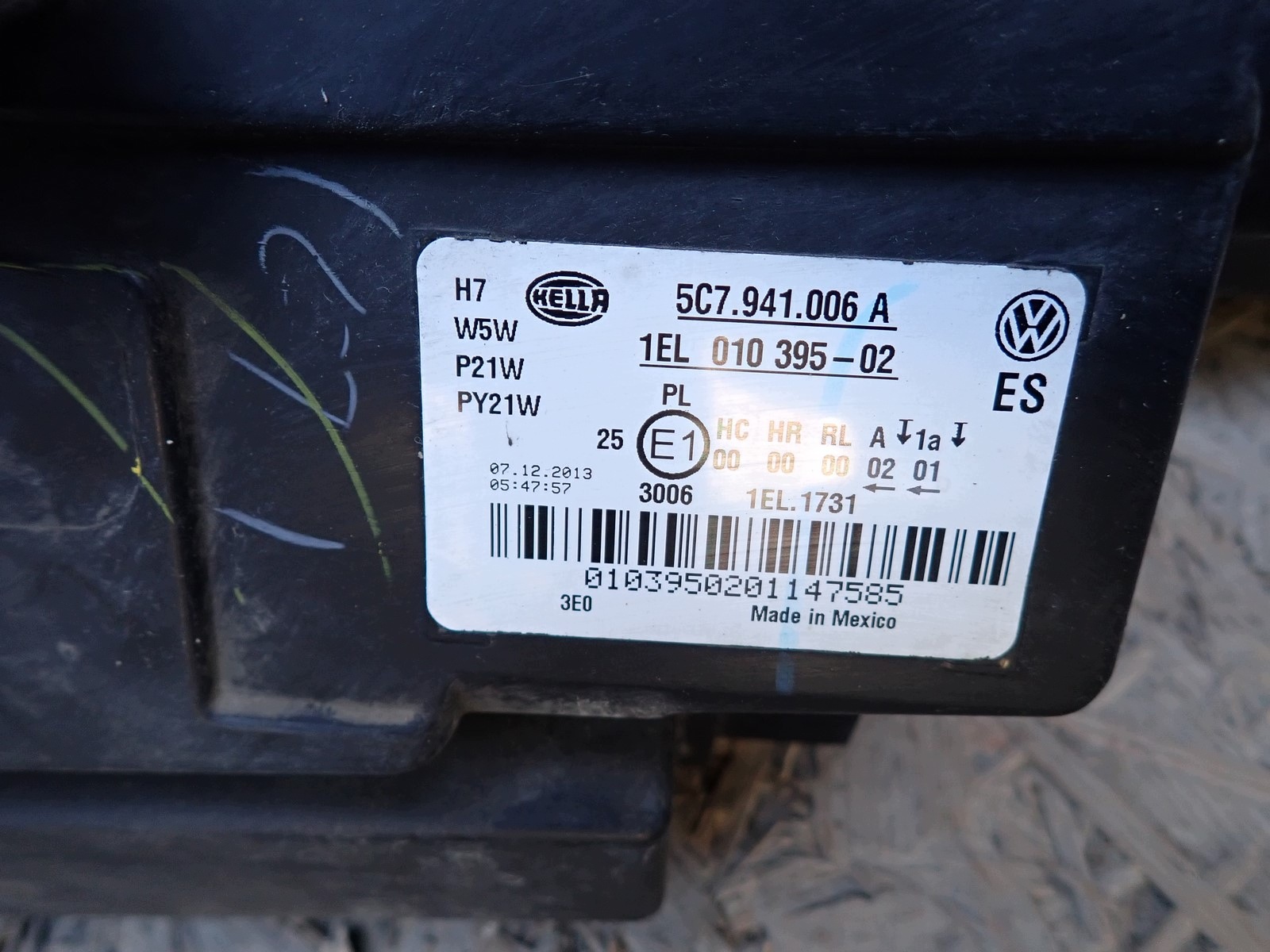 light right front front VW JETTA IV 5C 5C6 2010- 5C7941006A 157