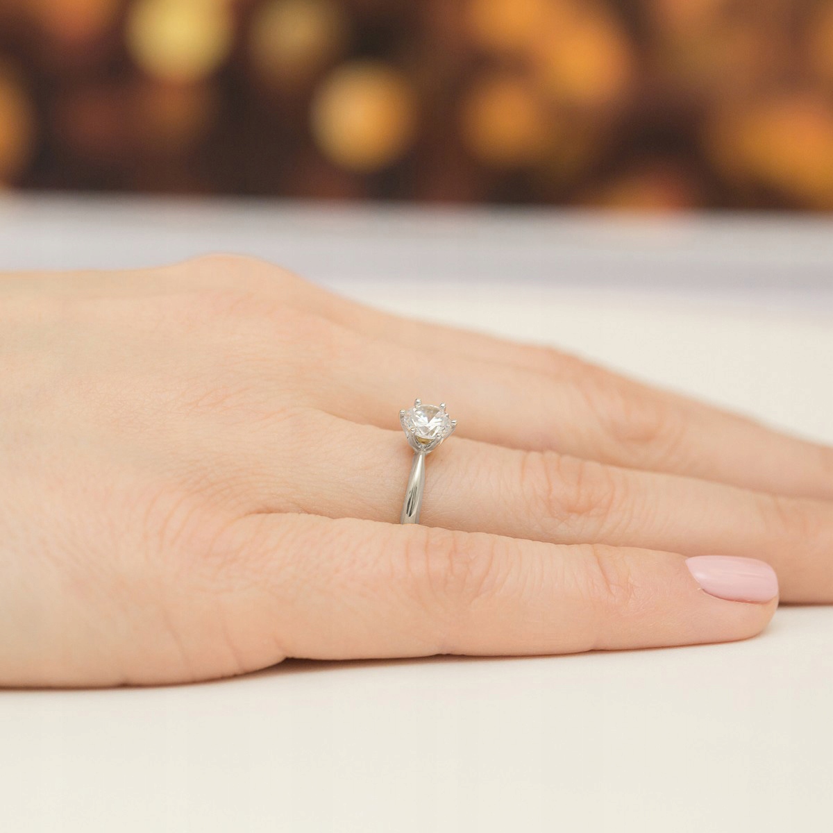 PIĘKNY ZŁOTY PIERŚCIONEK 585 z BRYLANTEM 0,70ct Materiał Białe złoto Żółte złoto Różowe złoto