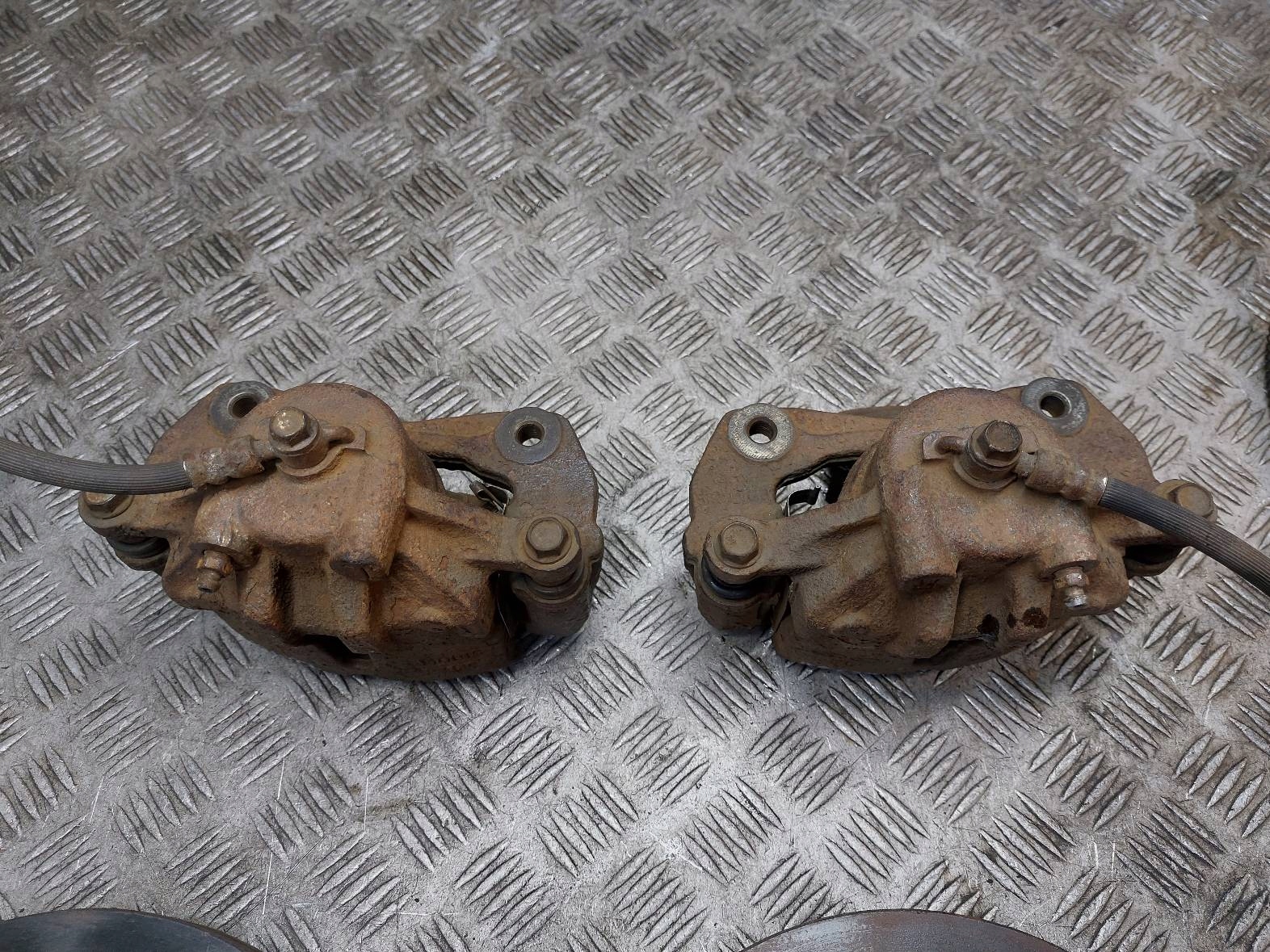 discs brake front + calipers HYUNDAI I30 and 1.6 CRDI 280MM nice discs