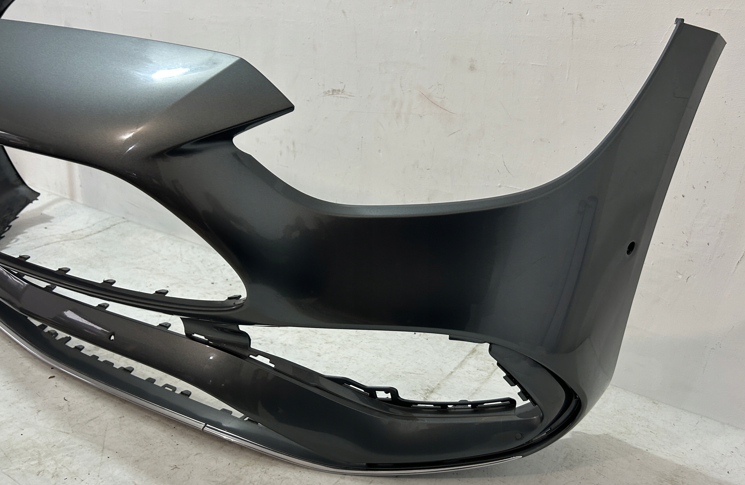bumper front front MERCEDES C-KLASA 206 AMG CHROM PDC