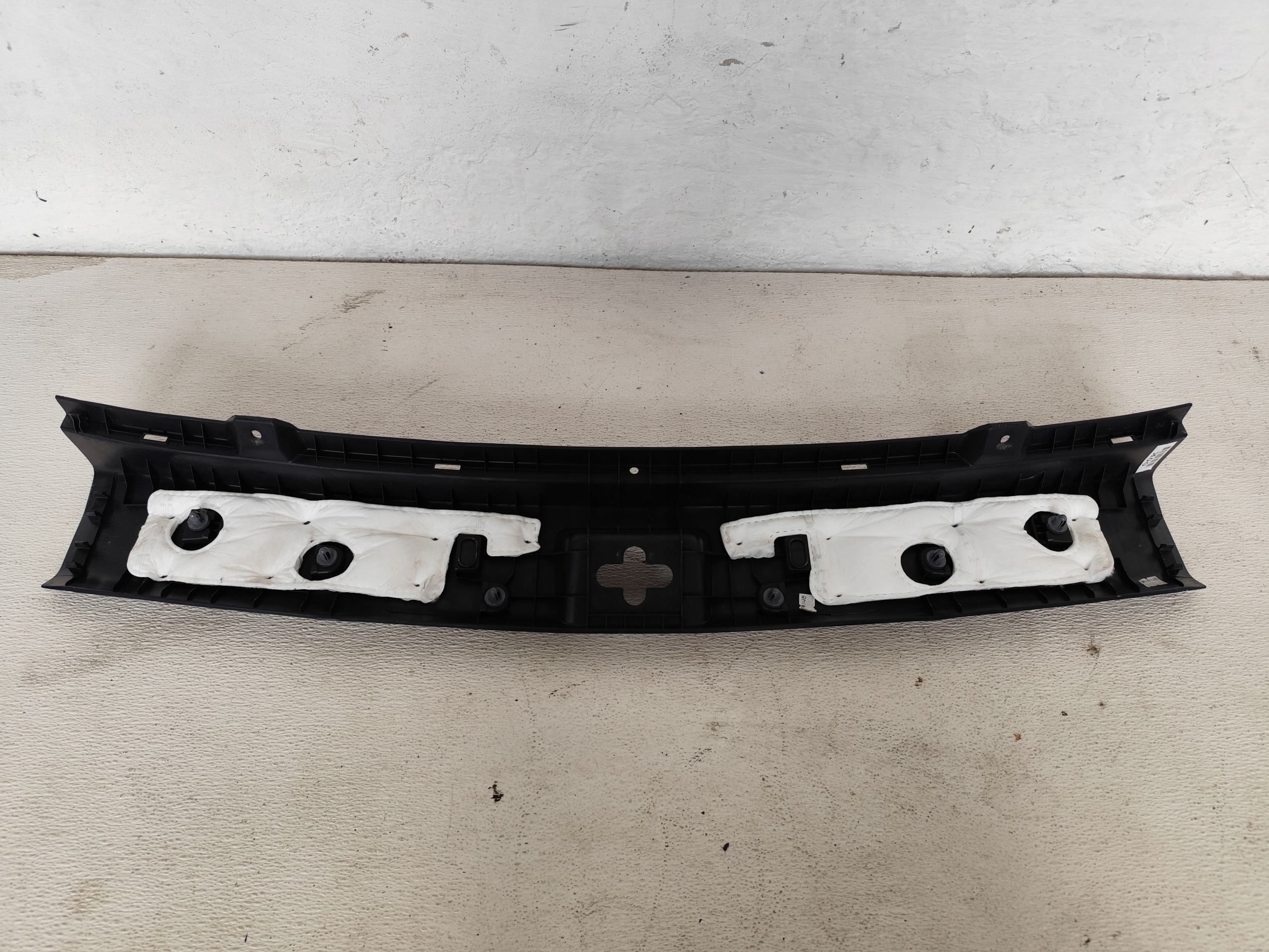 KIA CARENS IV 2012 cover of the threshold boot