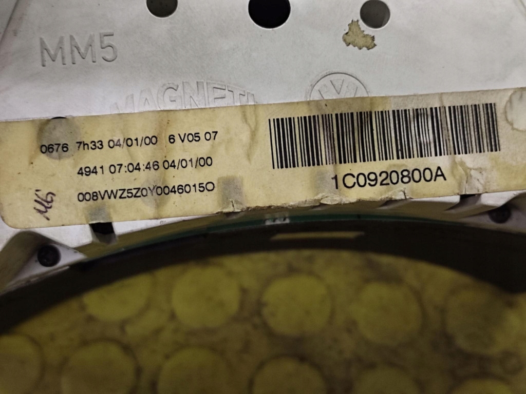 VW NEW BEETLE 1.9 TDI dials 1C0920800A