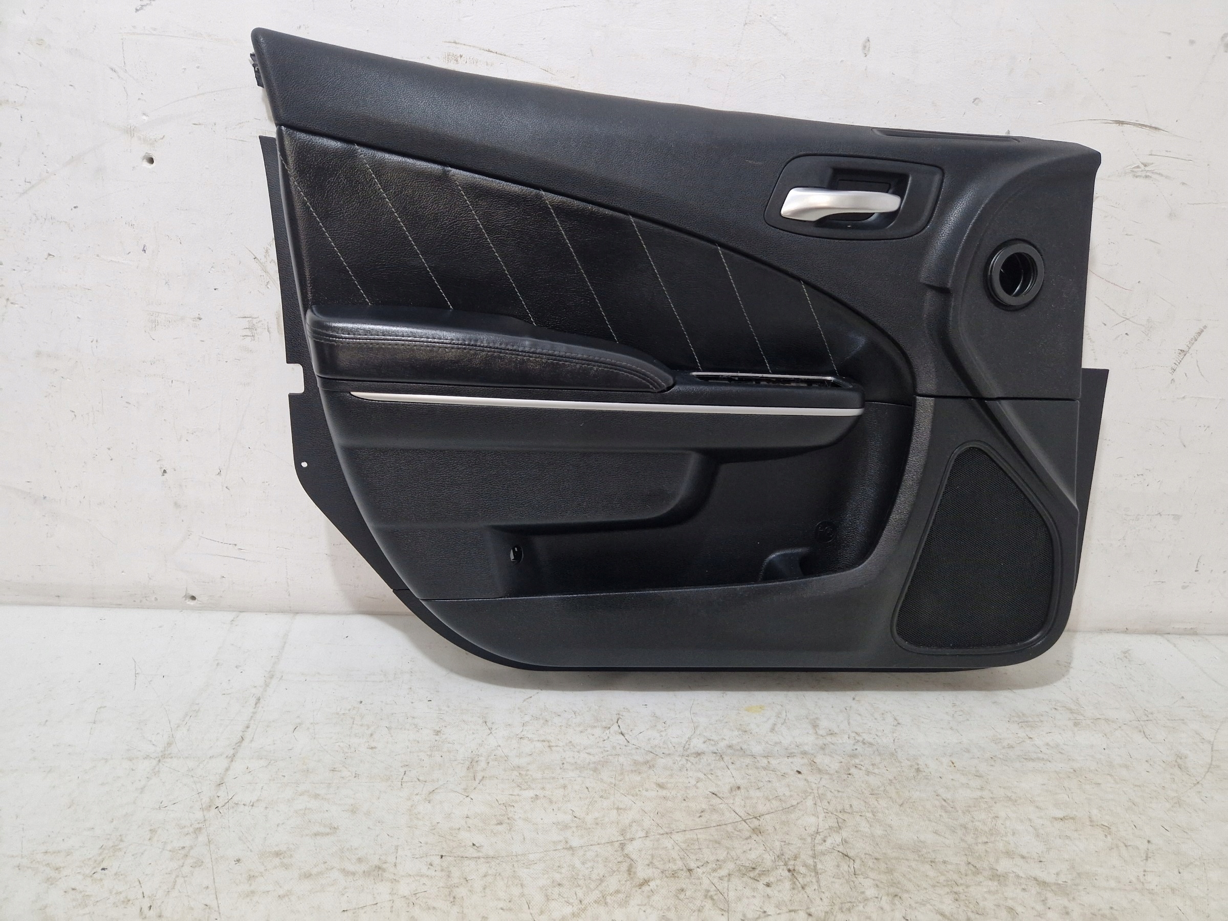 DODGE CHARGER 2019- side door left front leather 5PF051X9AI