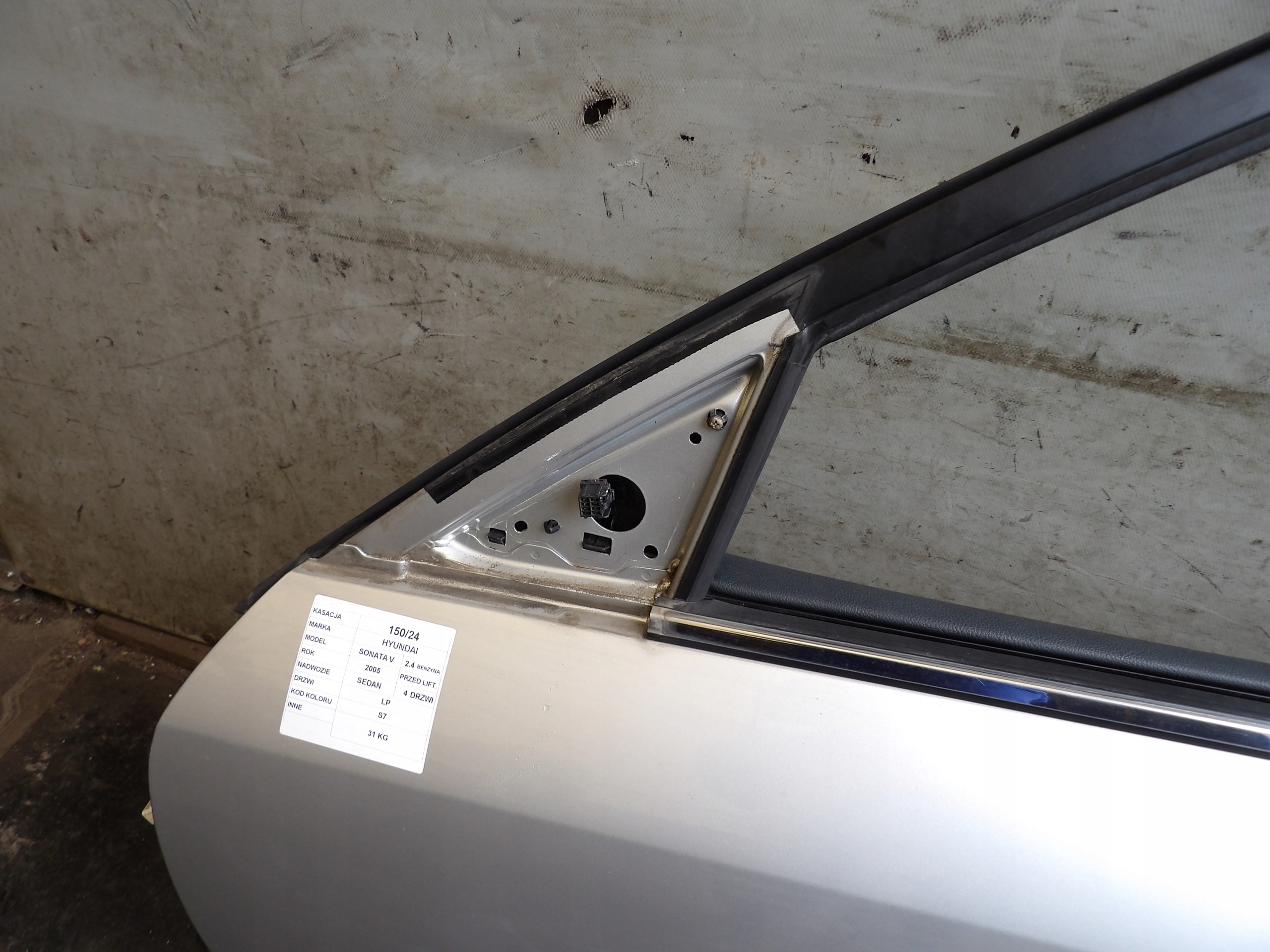 Hyundai Sonata V door front left lak. S7 sedan