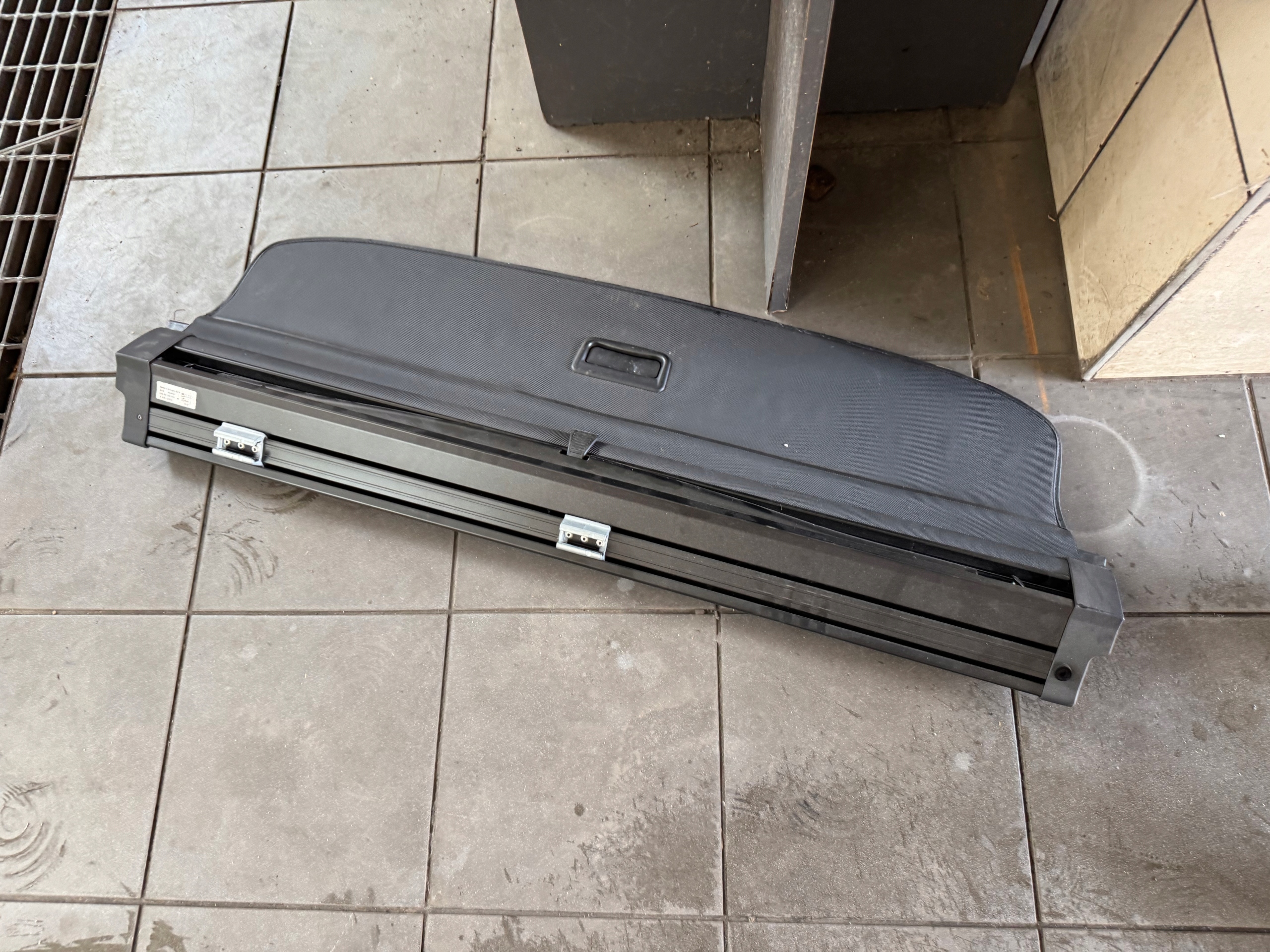 AUDI A4 B7 KOMBI blinds boot SPRAWNA