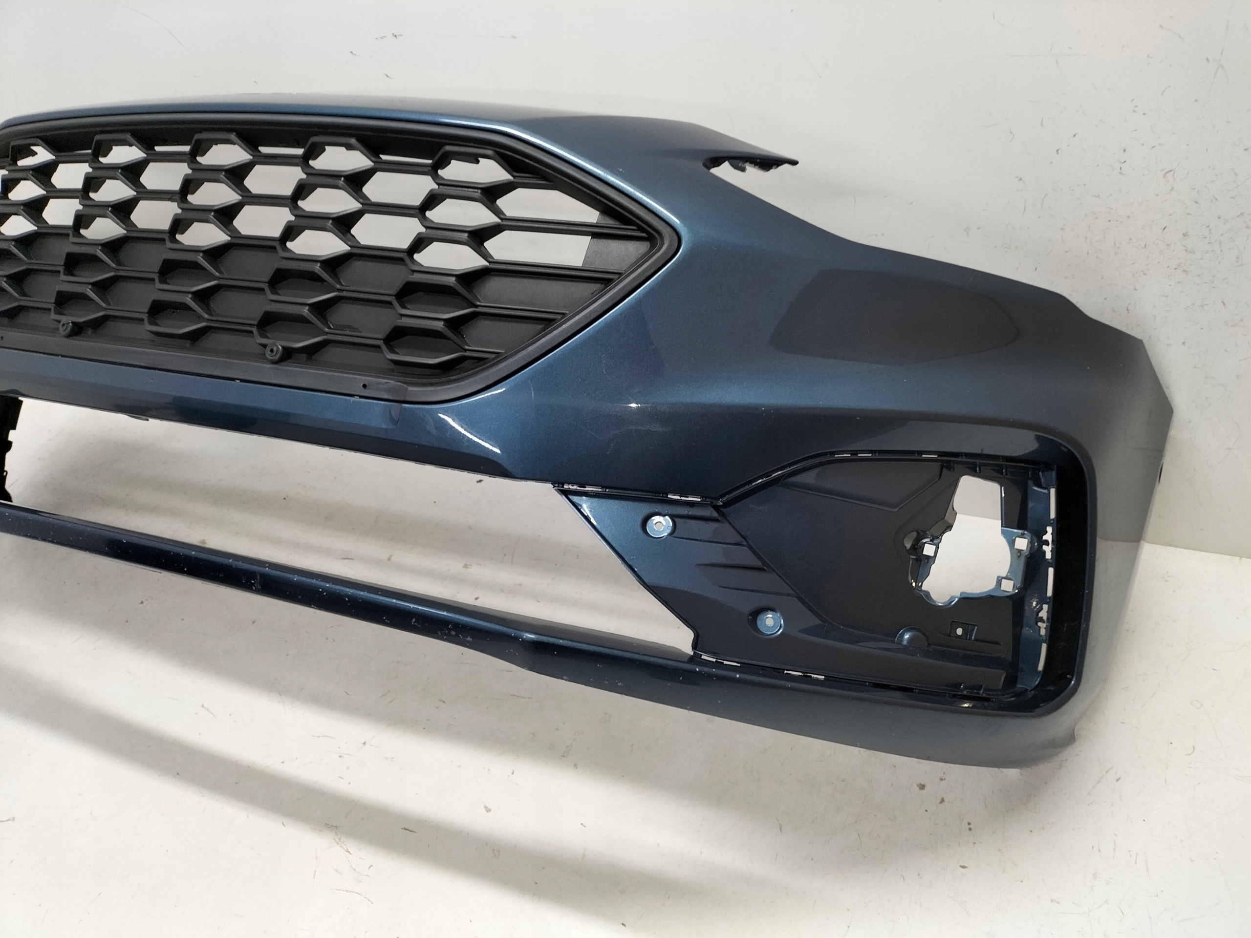 Frontstoßstange vorne FORD FOCUS MK4 18- ST