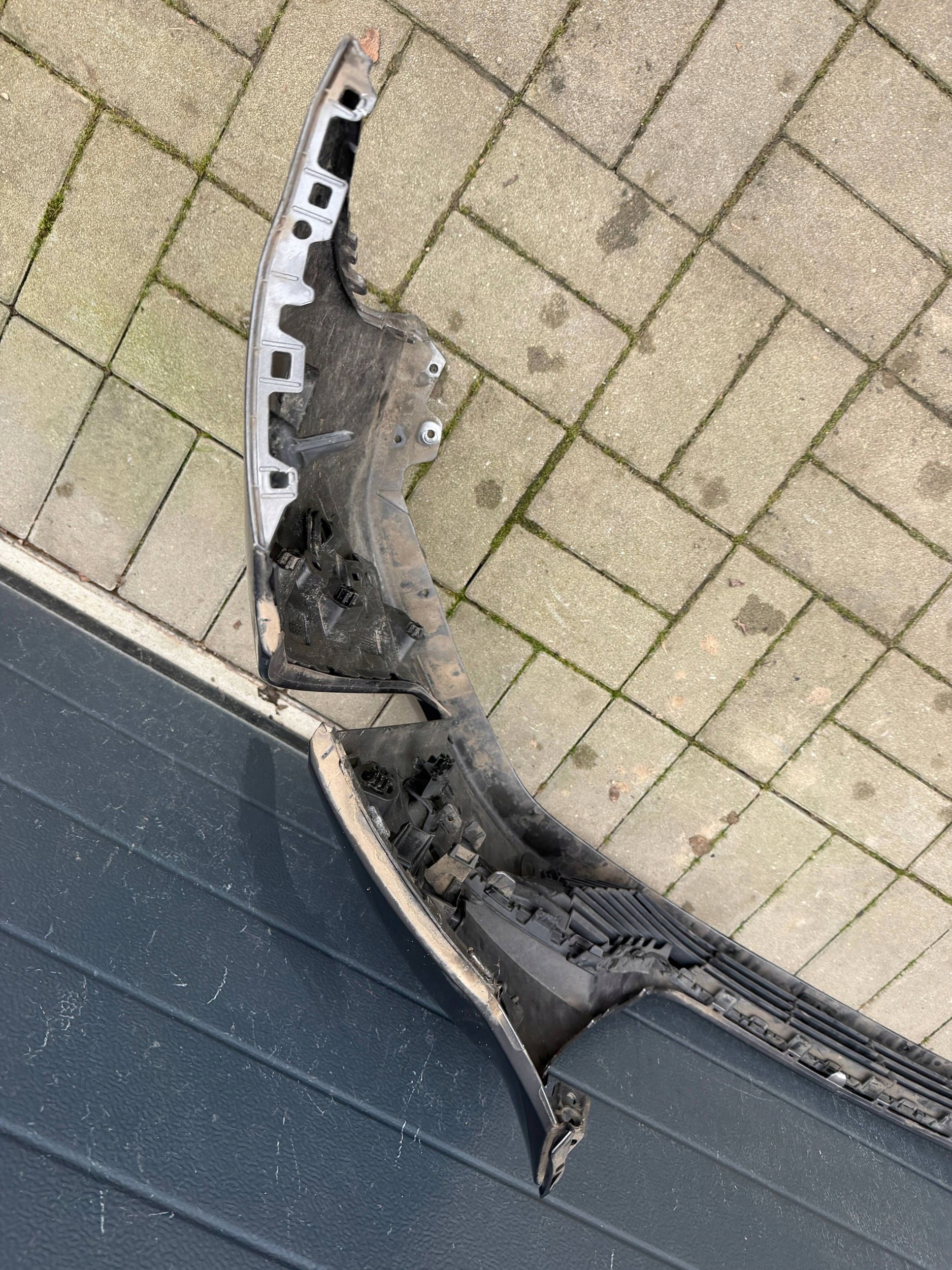 Peugeot 208 II 18- bumper front front