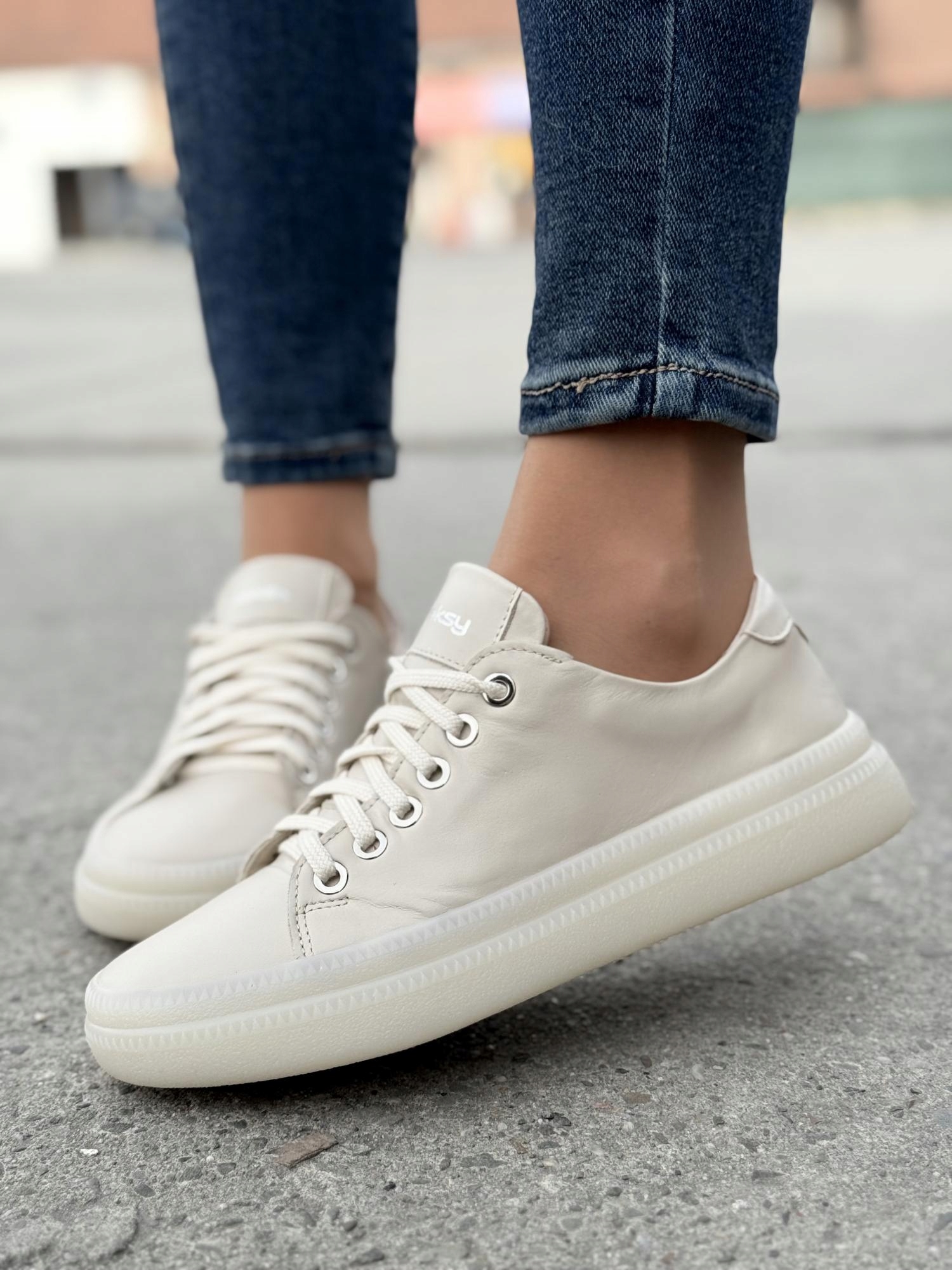 Krásné dámské tenisky z přírodní kůže Polské výroby Oleksy R36