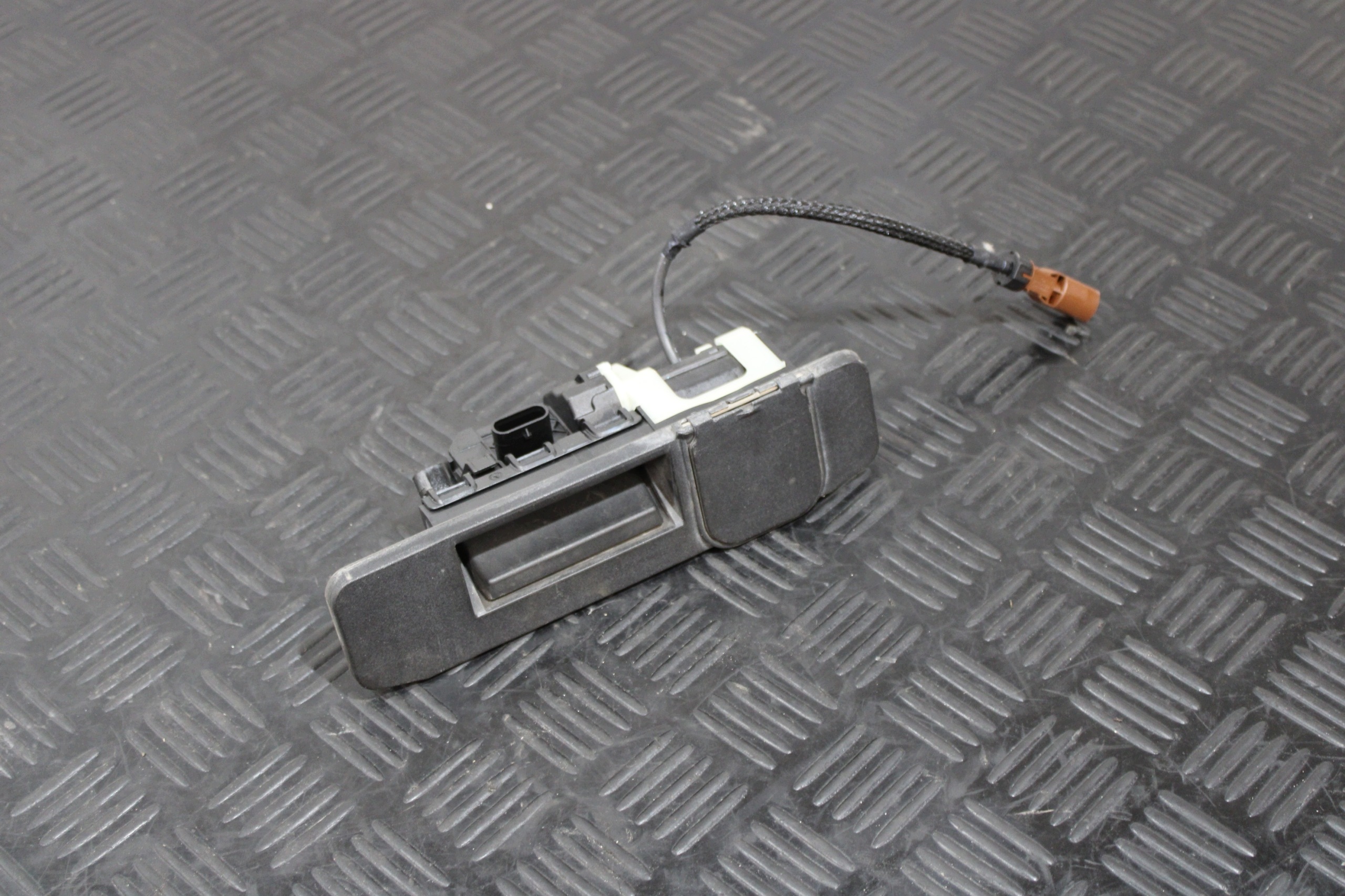 KAMERA reversing handle bonnet A0997503500 MERCEDES GLB X247