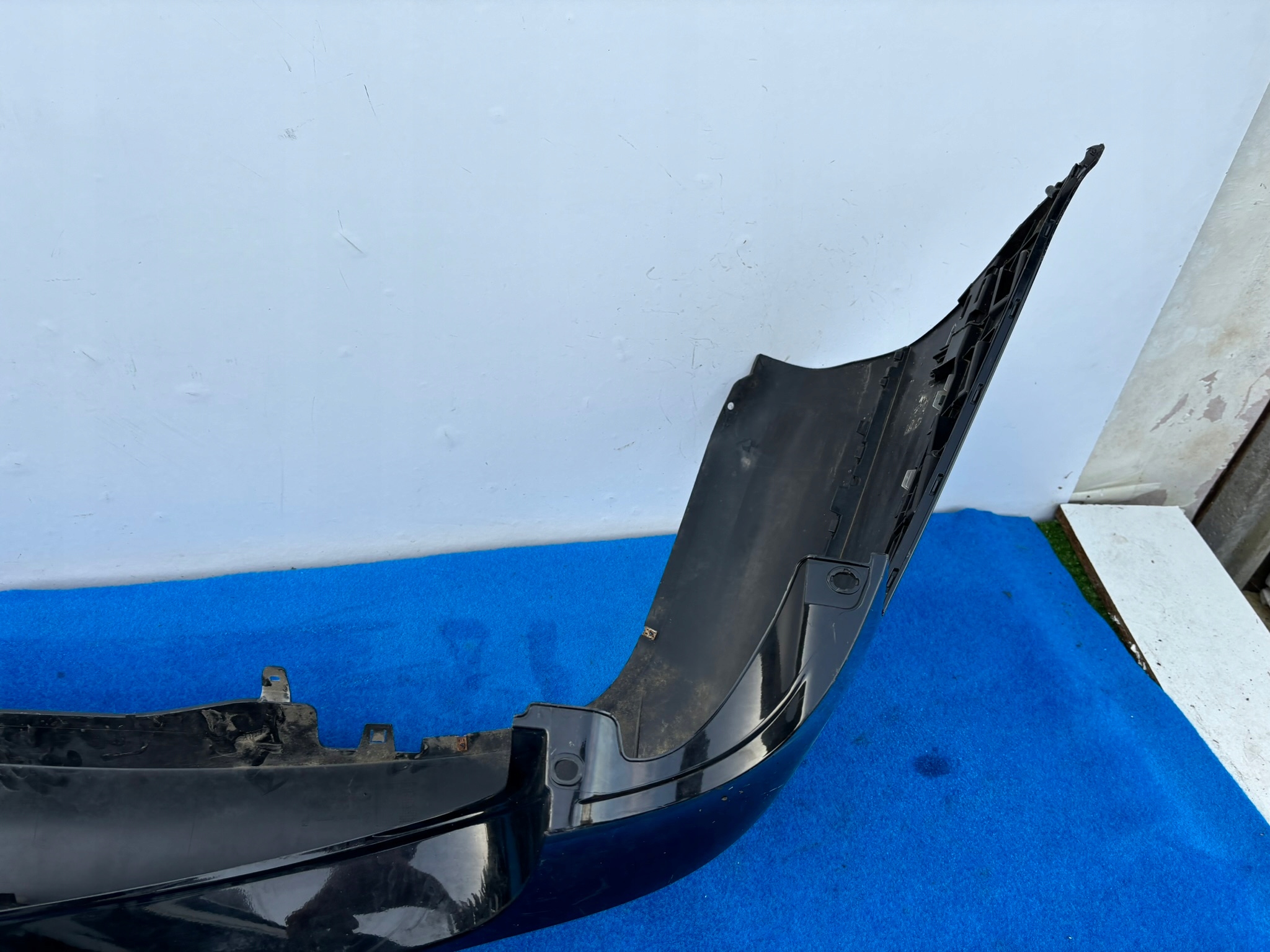 VW PASSAT B6 KOMBI 3C9 bumper rear part without PDC + right CHROM support TD56