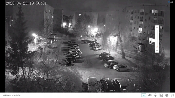 ZEWNĘTRZNA OBROTOWA KAMERA GSM SOLAR DWA OBIEKTYWY GARTIS KARTA 64 GB Marka Inna