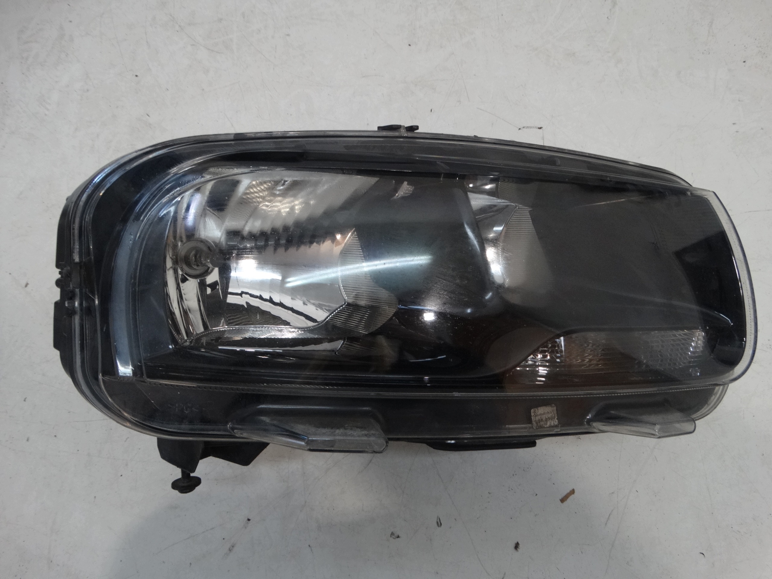 light REFLEKTOR right front CITROEN C4 CACTUS EUROPA 9800901280