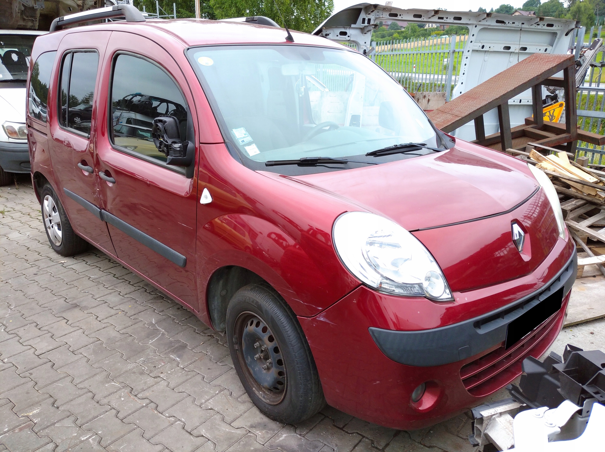 43R-000305 - RENAULT KANGOO II III 08-ЛОБОВЕ СКЛО