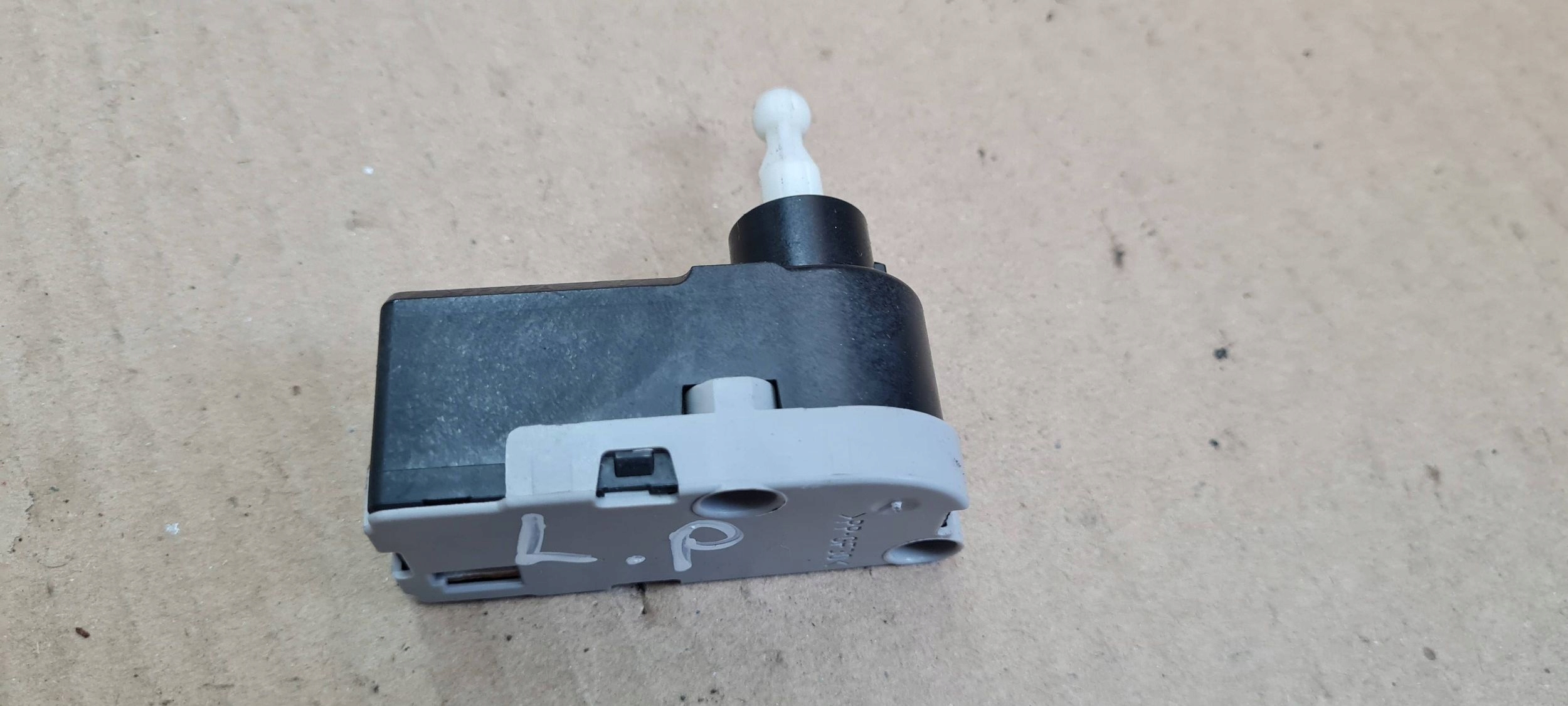 A4 B9 8W mini motor control lights 1J0941295E A5 8W
