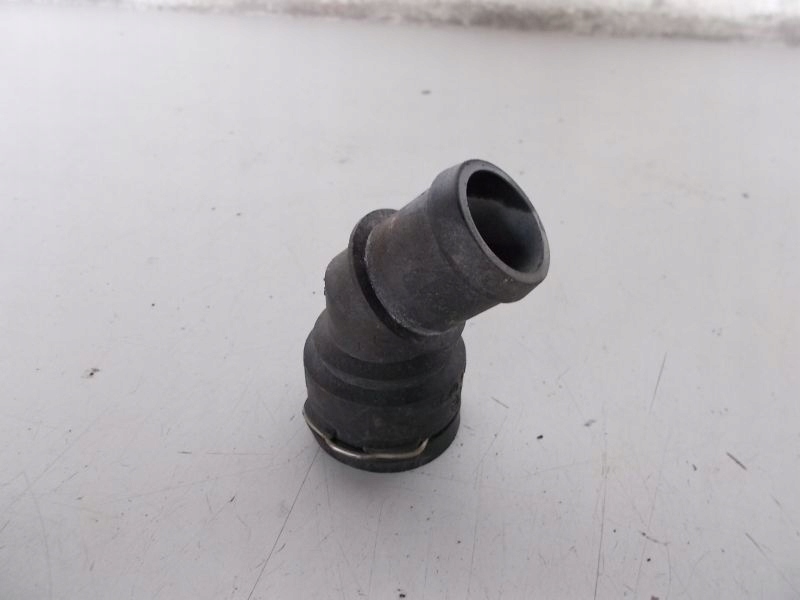AUDI A3 8L Bride Radiateur Liquide 1J0121619 1,6