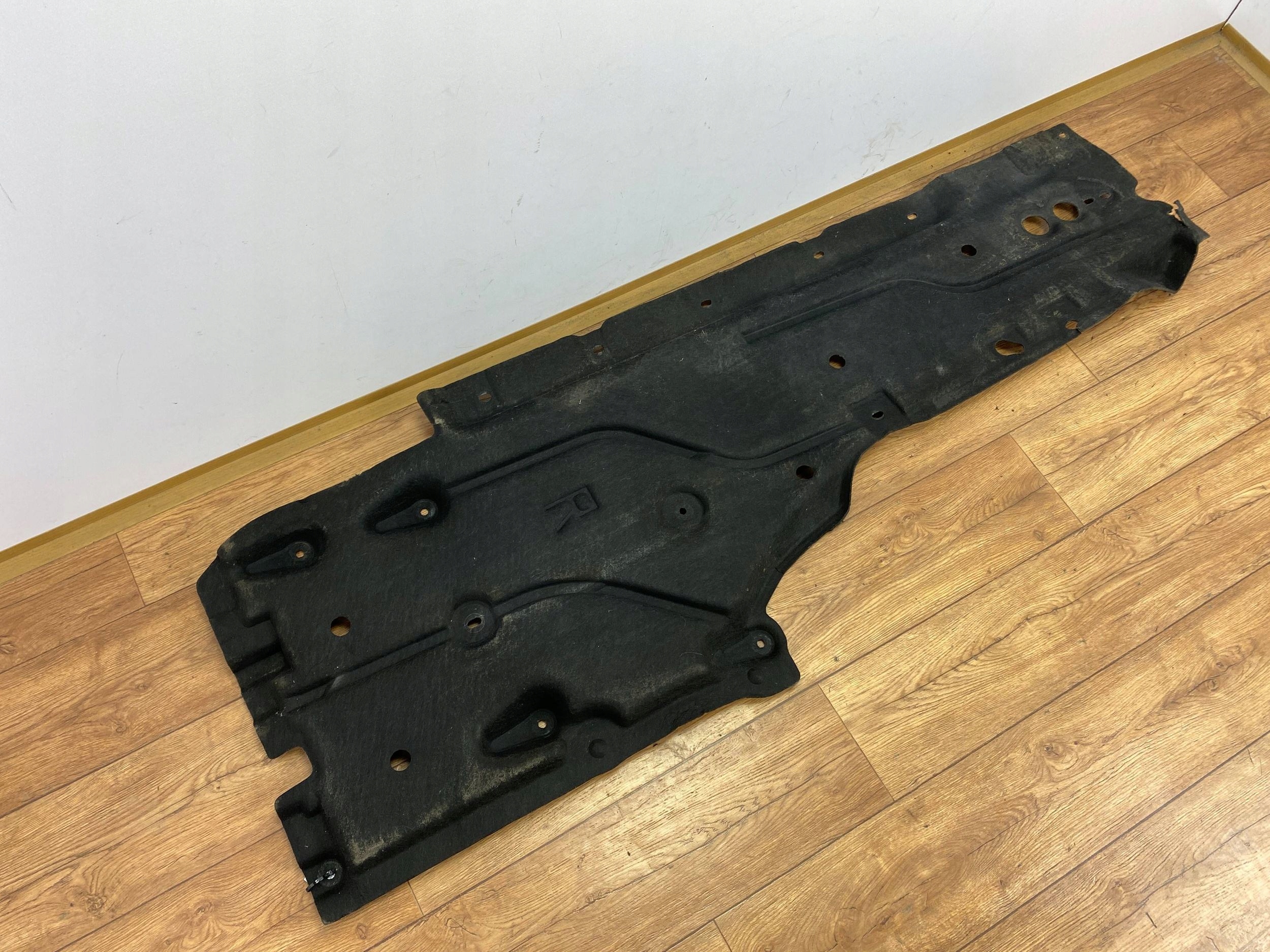 cover lower chassis right Ford Mustang VII MK7 2024+
