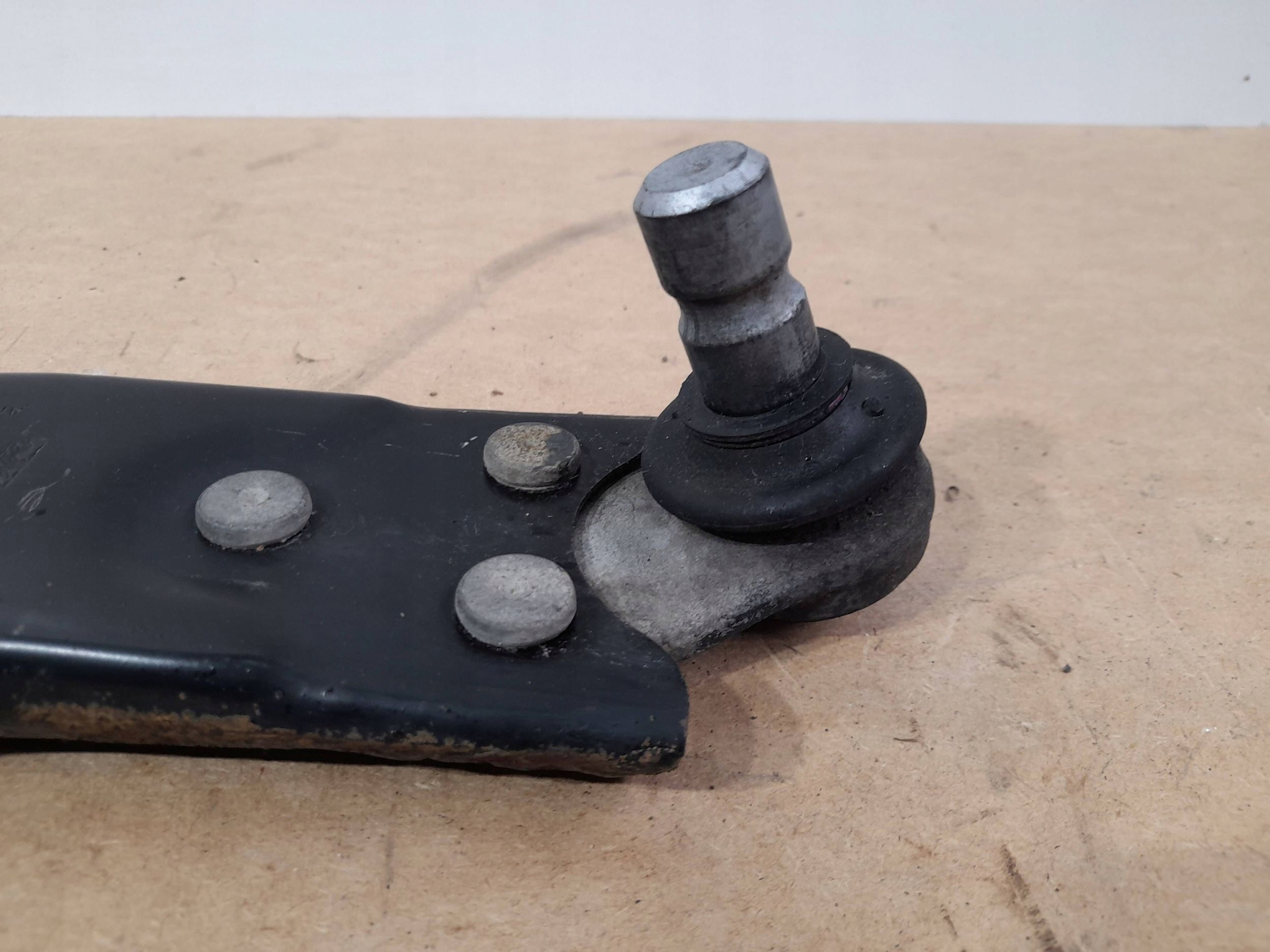 FORD KUGA MK and arm front right AV61-3A262-DA (Q633)