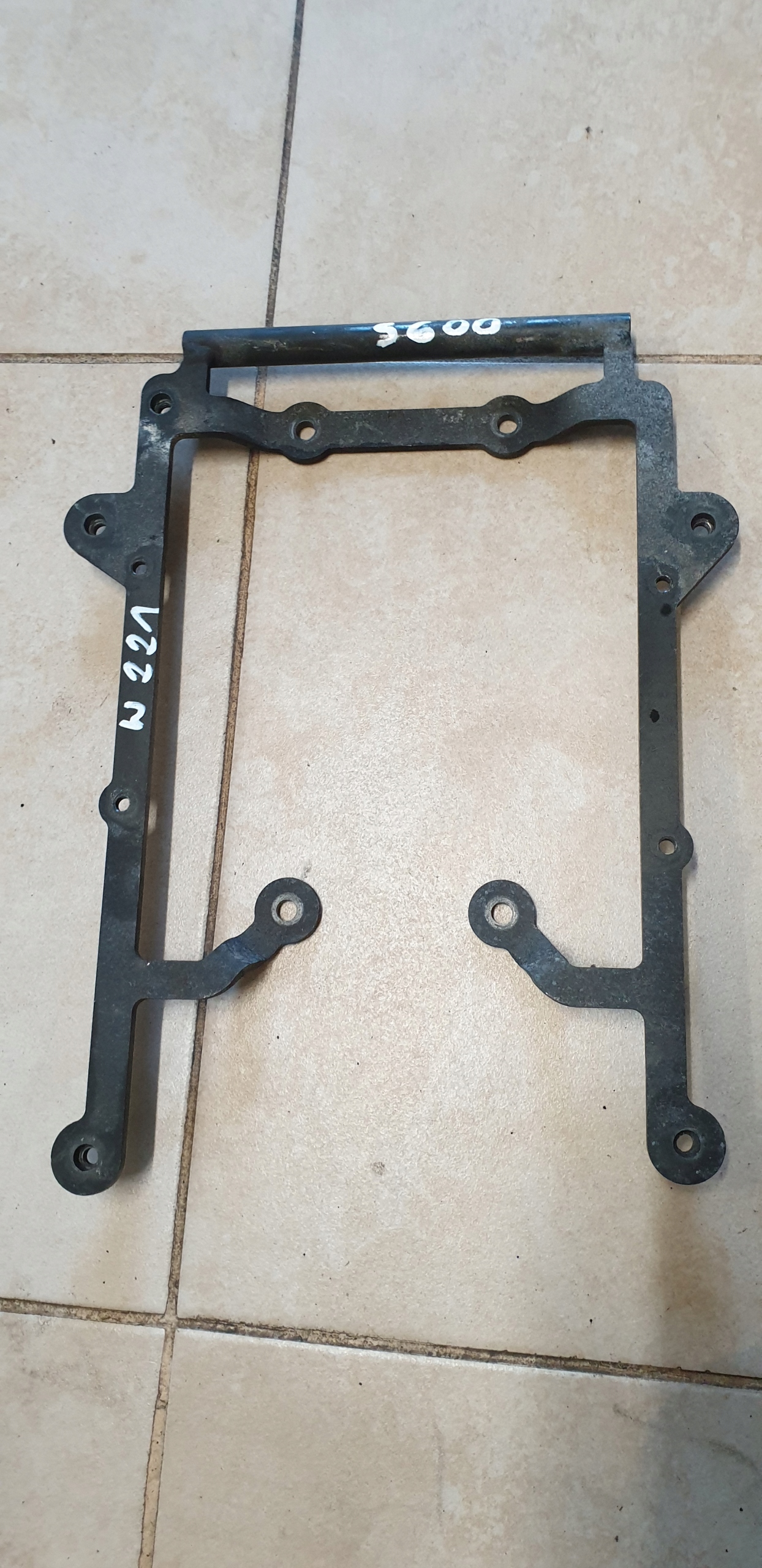 STELAZ WSPORNIK MOCOWANIE MERCEDES S W221