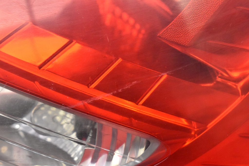 фонарь правый 8A61-13404-A FORD Fiesta MK7 3D HB 06-10