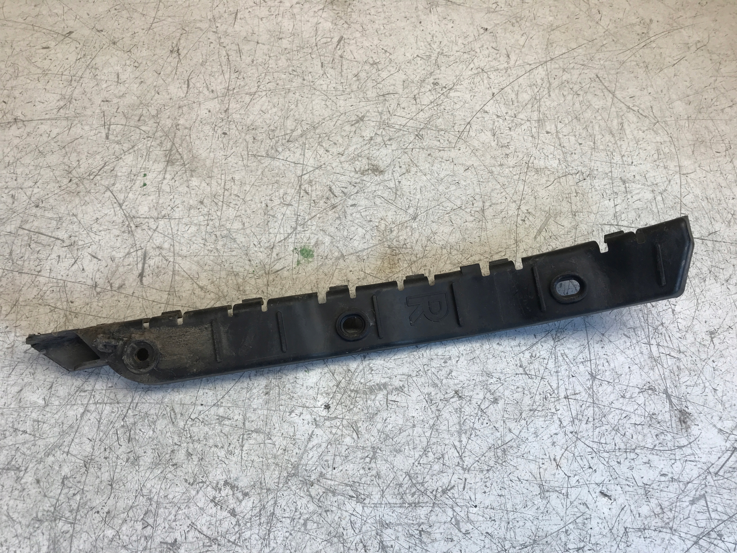 bumper bracket right rear part ROOMSTER 5J7807394