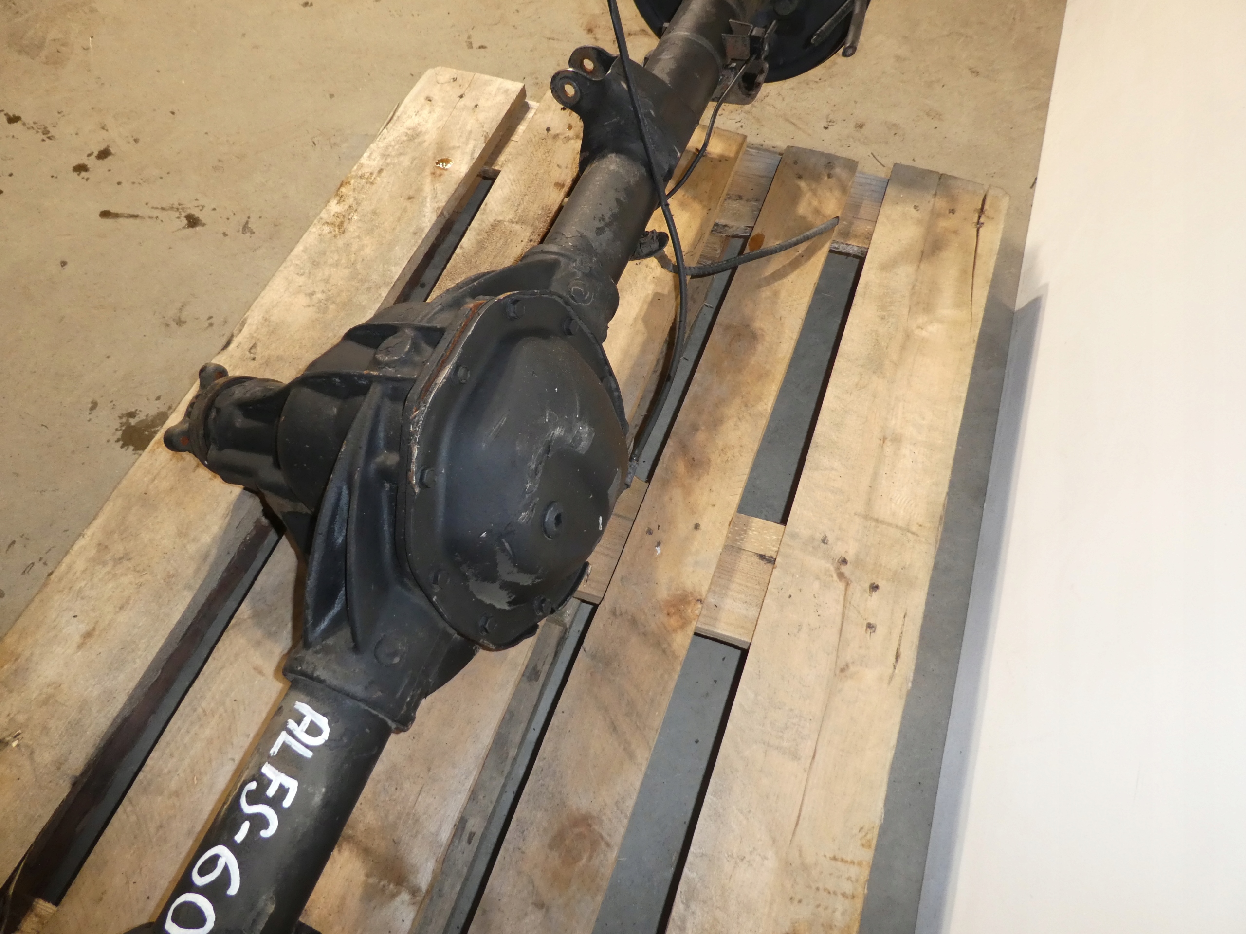 VW AMAROK differential diff rear part axis 2H6 2H0