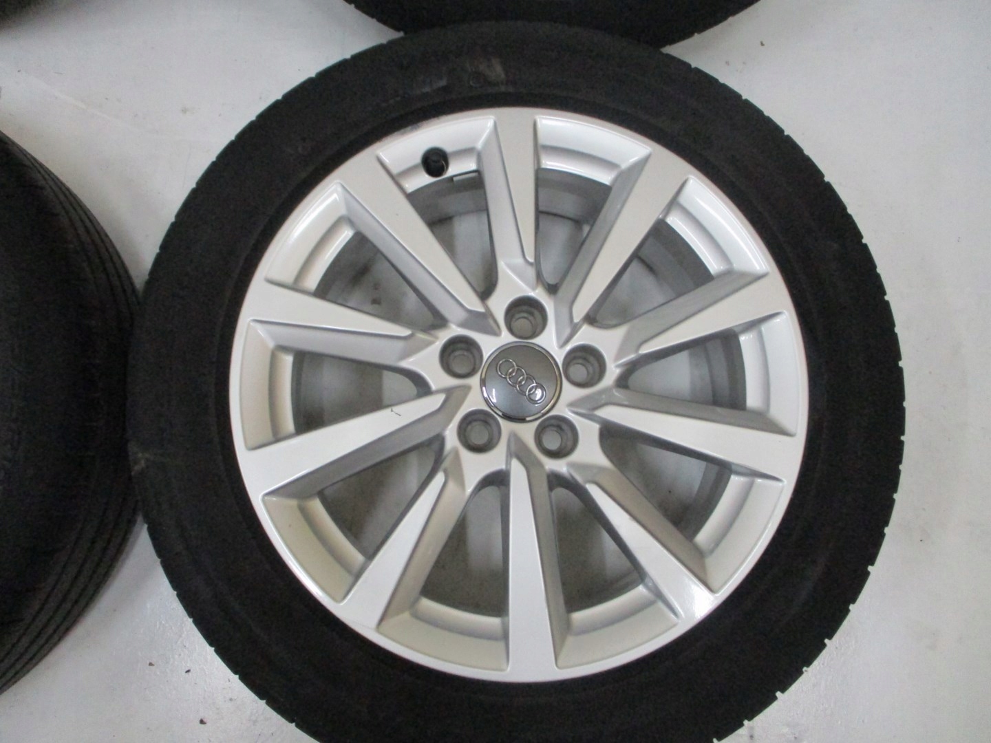 wheels discs tyres AUDI A1 82A R16 82A601025C