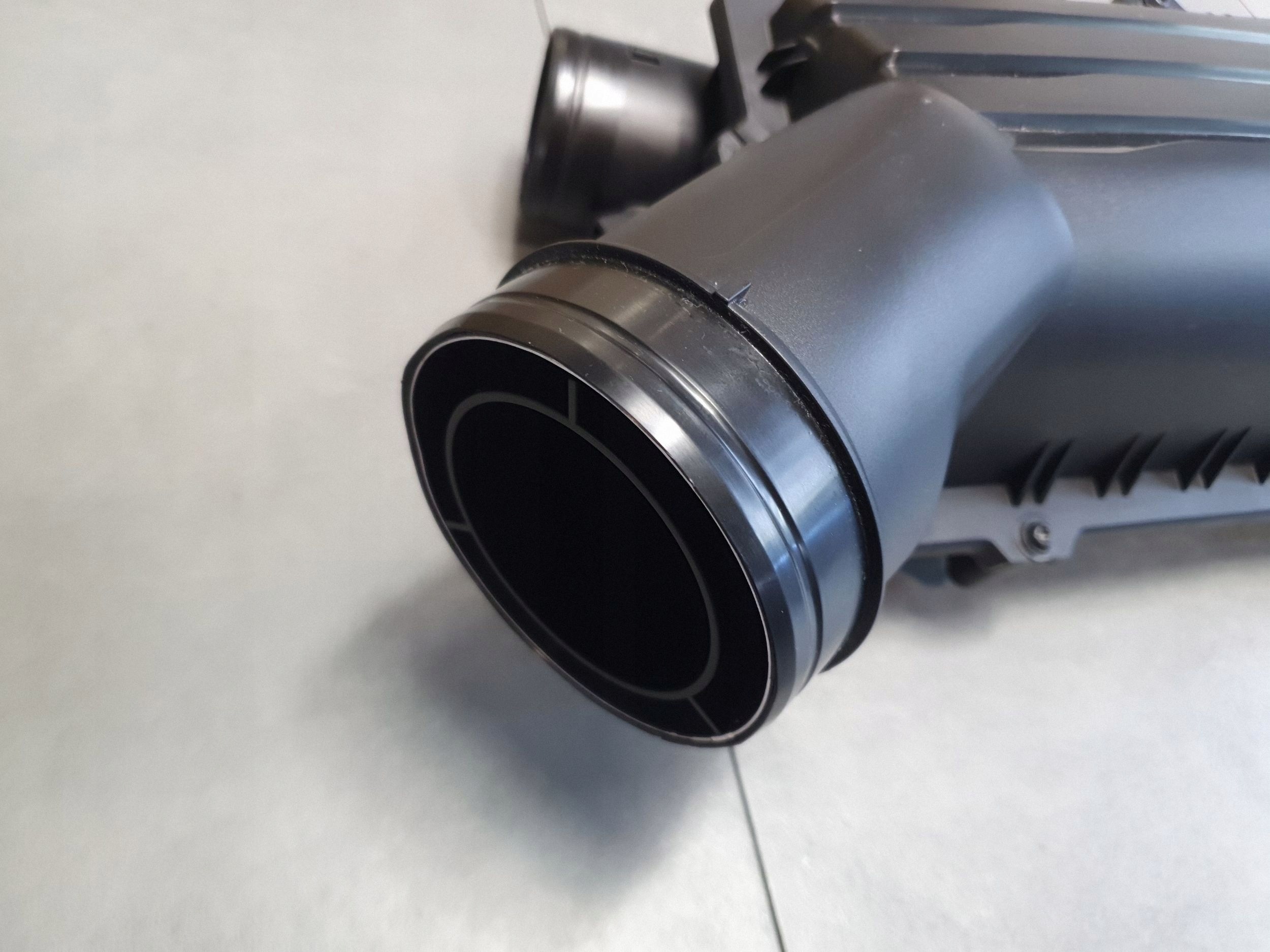 Cupra Leon IV 1.5 etsi Gehäuse filter luft 05E129607A