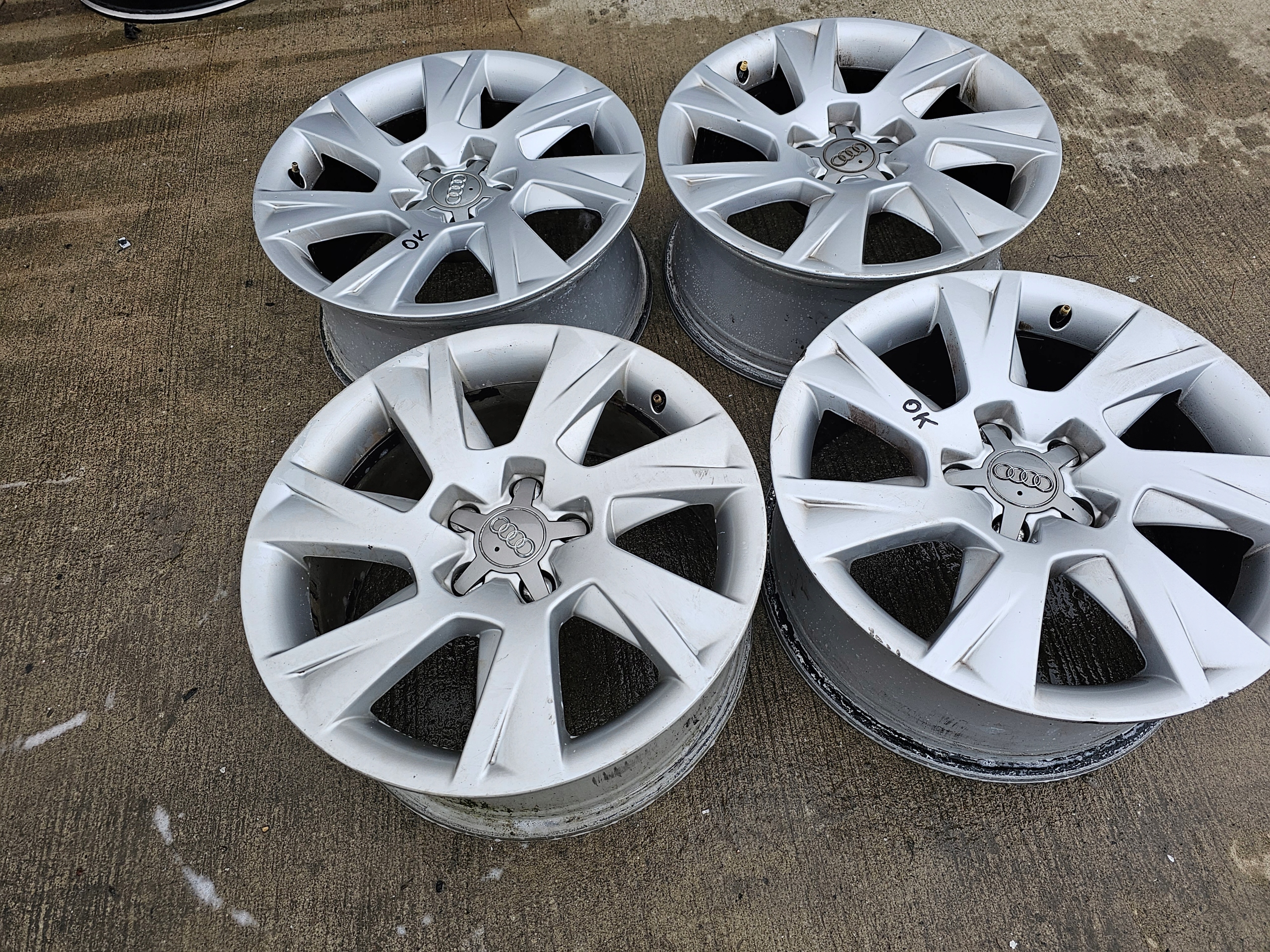 discs disc AUDI A4 A5 A6 A7 7.5J R17 ET28 8T0601025C