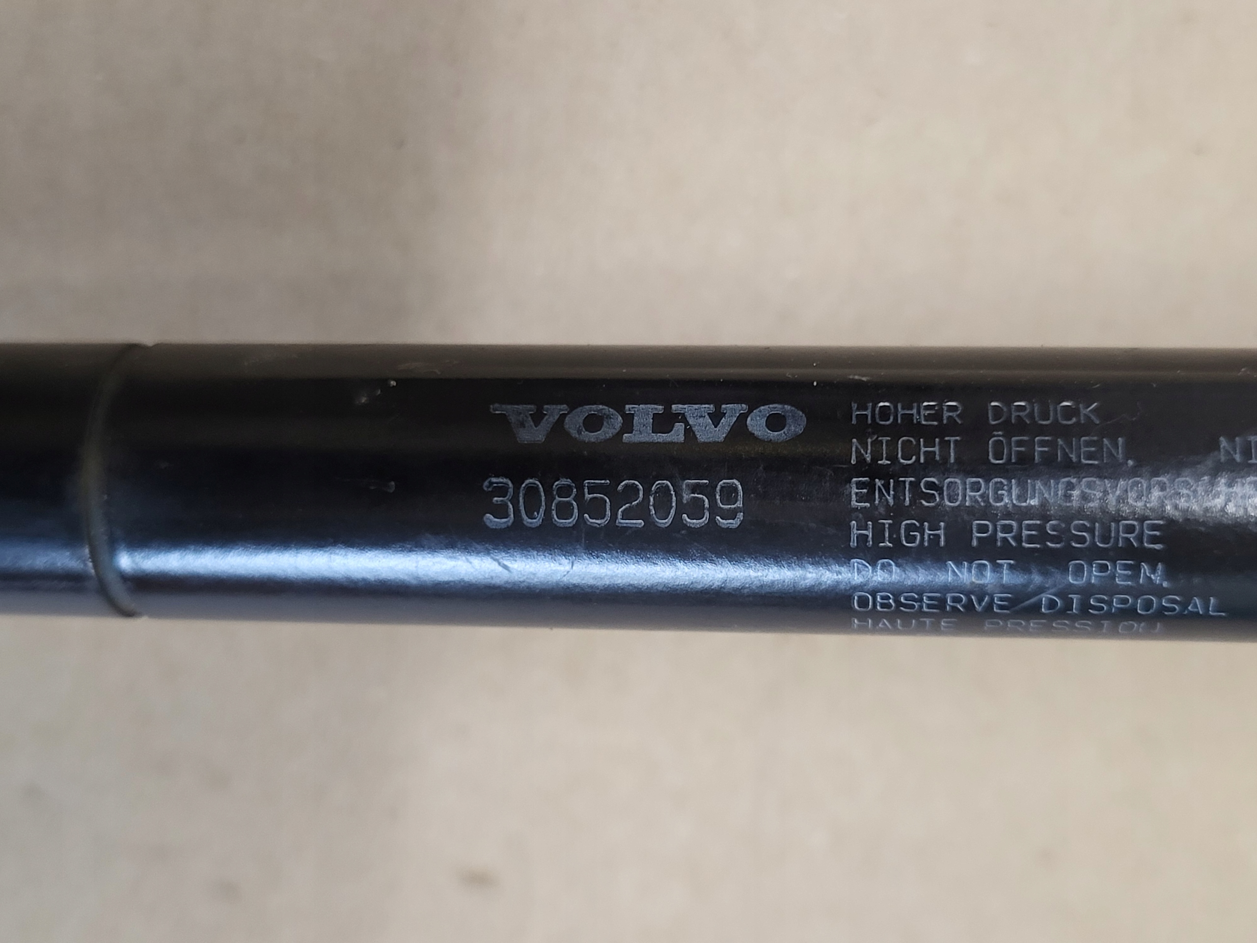 left damper of rear bonnet boot spring gas VOLVO S40 and (VS) OE