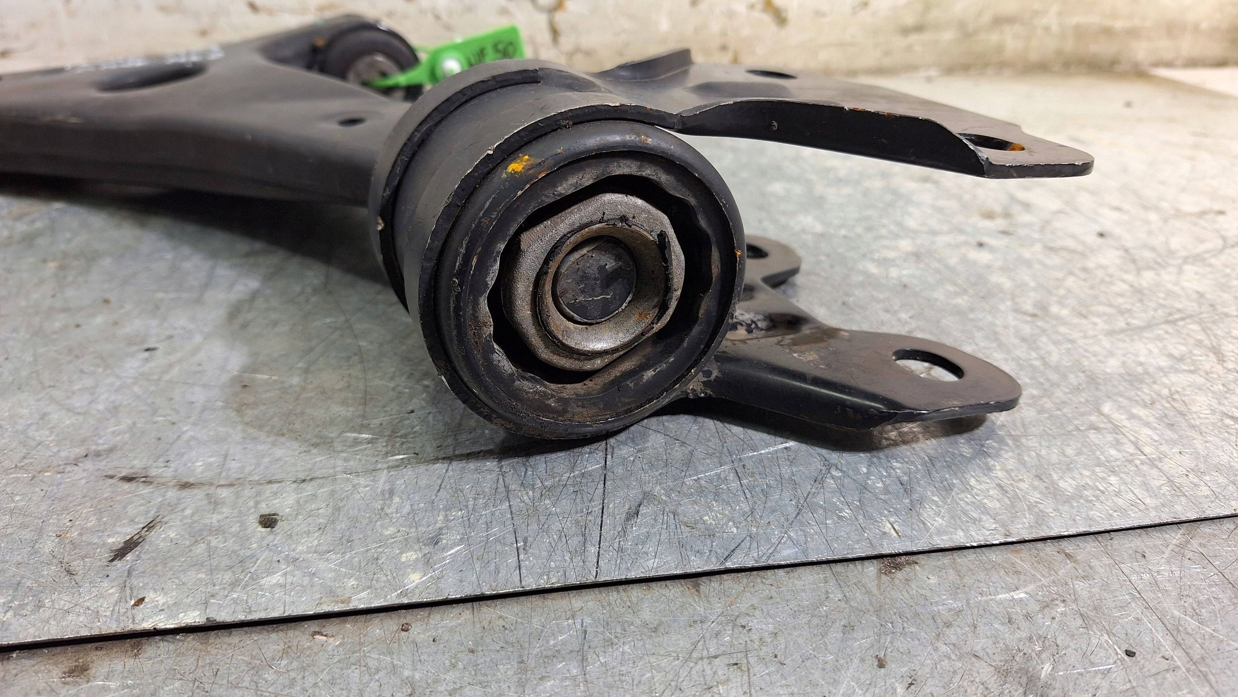 arm left front BV61-3A424-AAC FORD FOCUS MK3 C-MAX MK2 GRAND C-MAX MK2