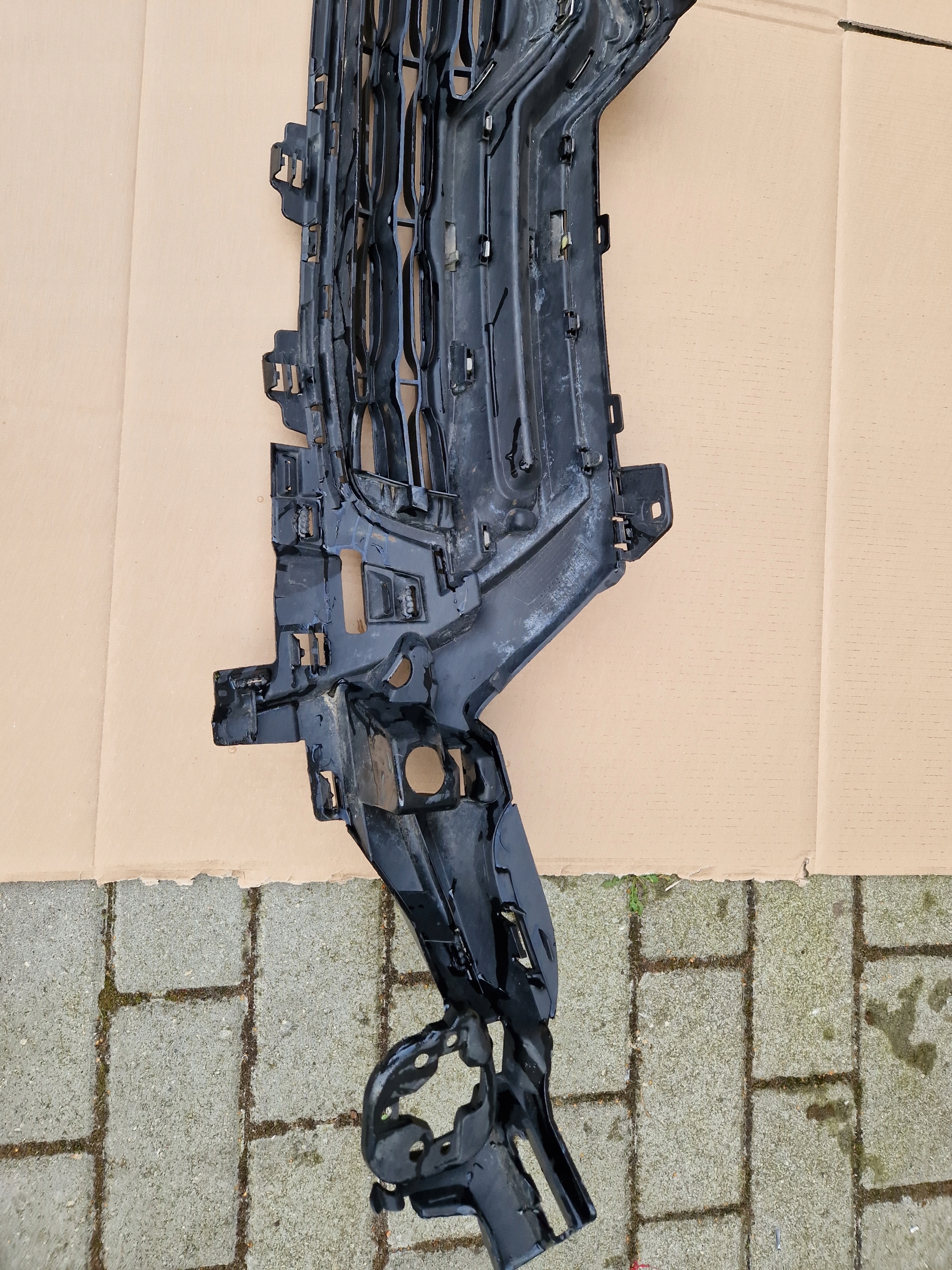 CITROEN Ds4 решетка радиатора