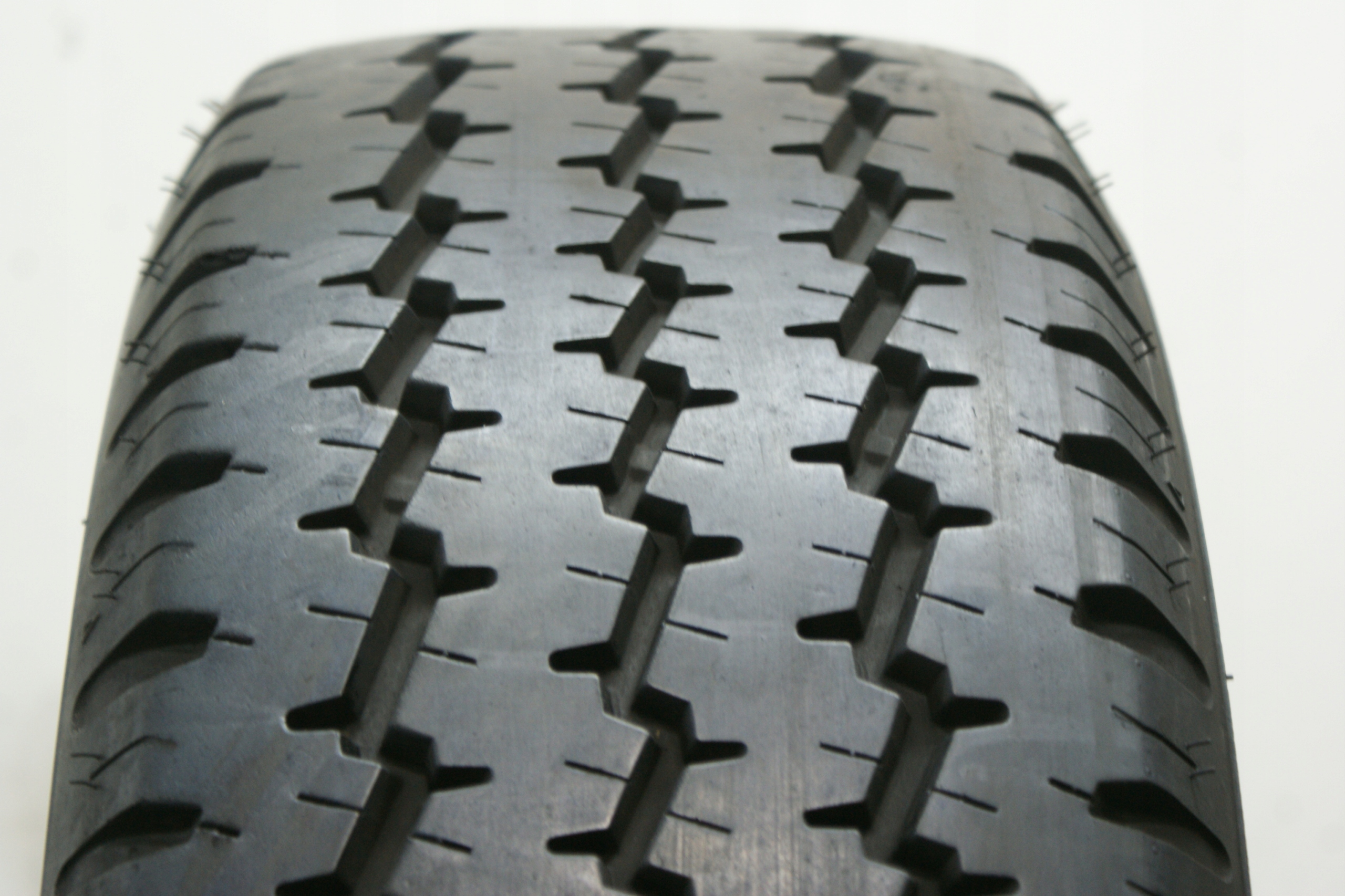 215 / 65R16C FULDA CONVEO TOUR, 8 мм