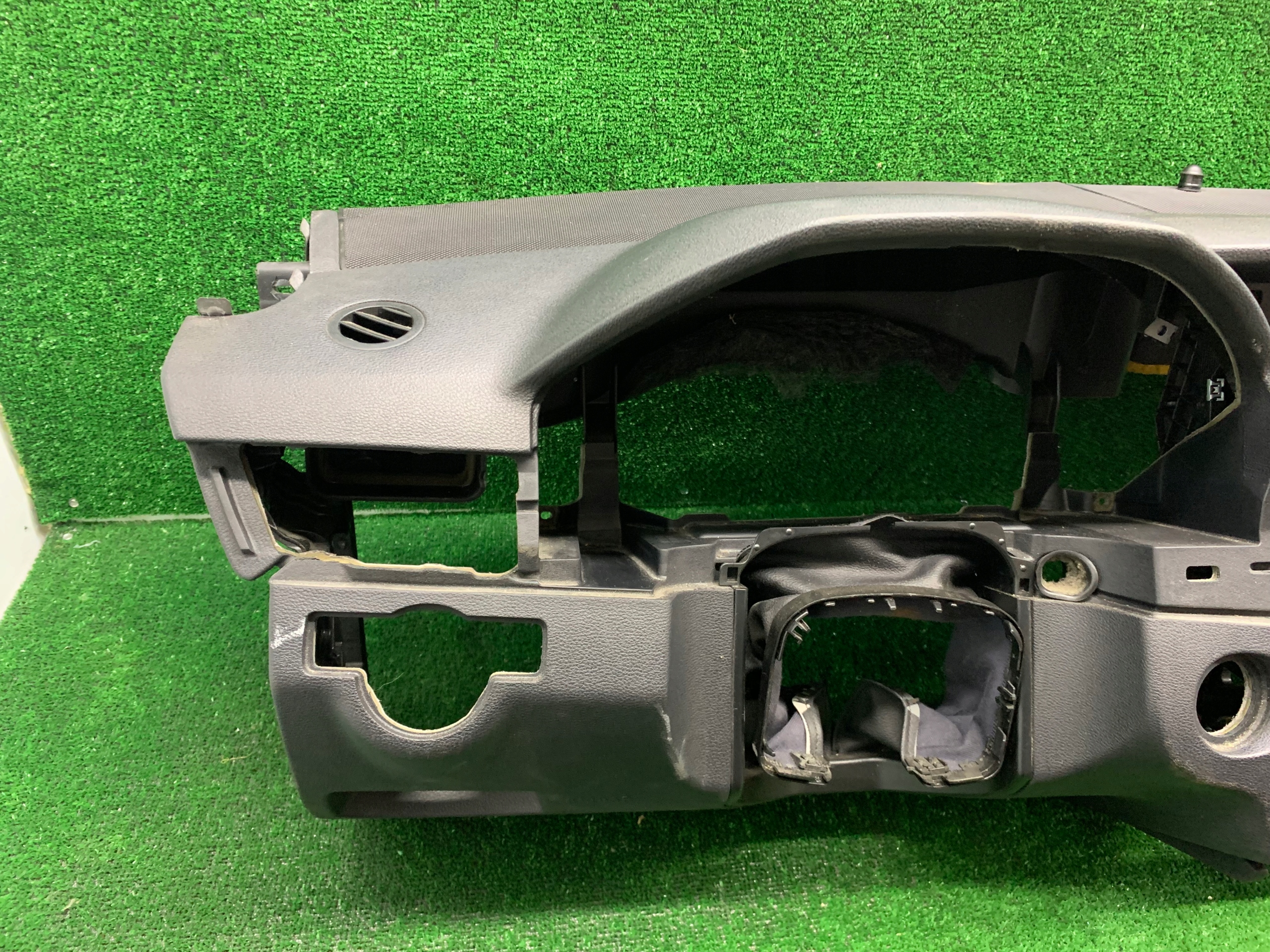 MERCEDES E KLASA W212 console dashboard original 09-12