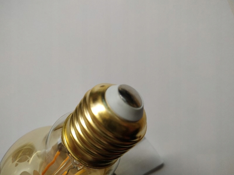 ŻARÓWKA INTELIGENTNA LED WII E27 6W CIEPŁA BIEL Marka Ledvance