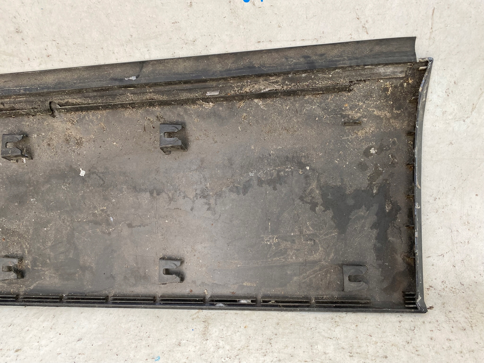 SUZUKI GRAND VITARA II 05- moulding door left front 77680-65J01