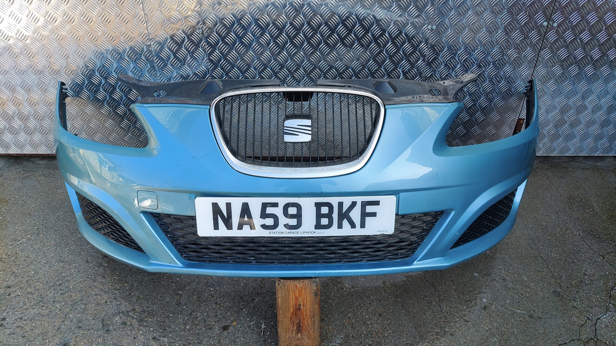 bumper front SEAT LEON II LIFT 09-12 LAK:LW5T